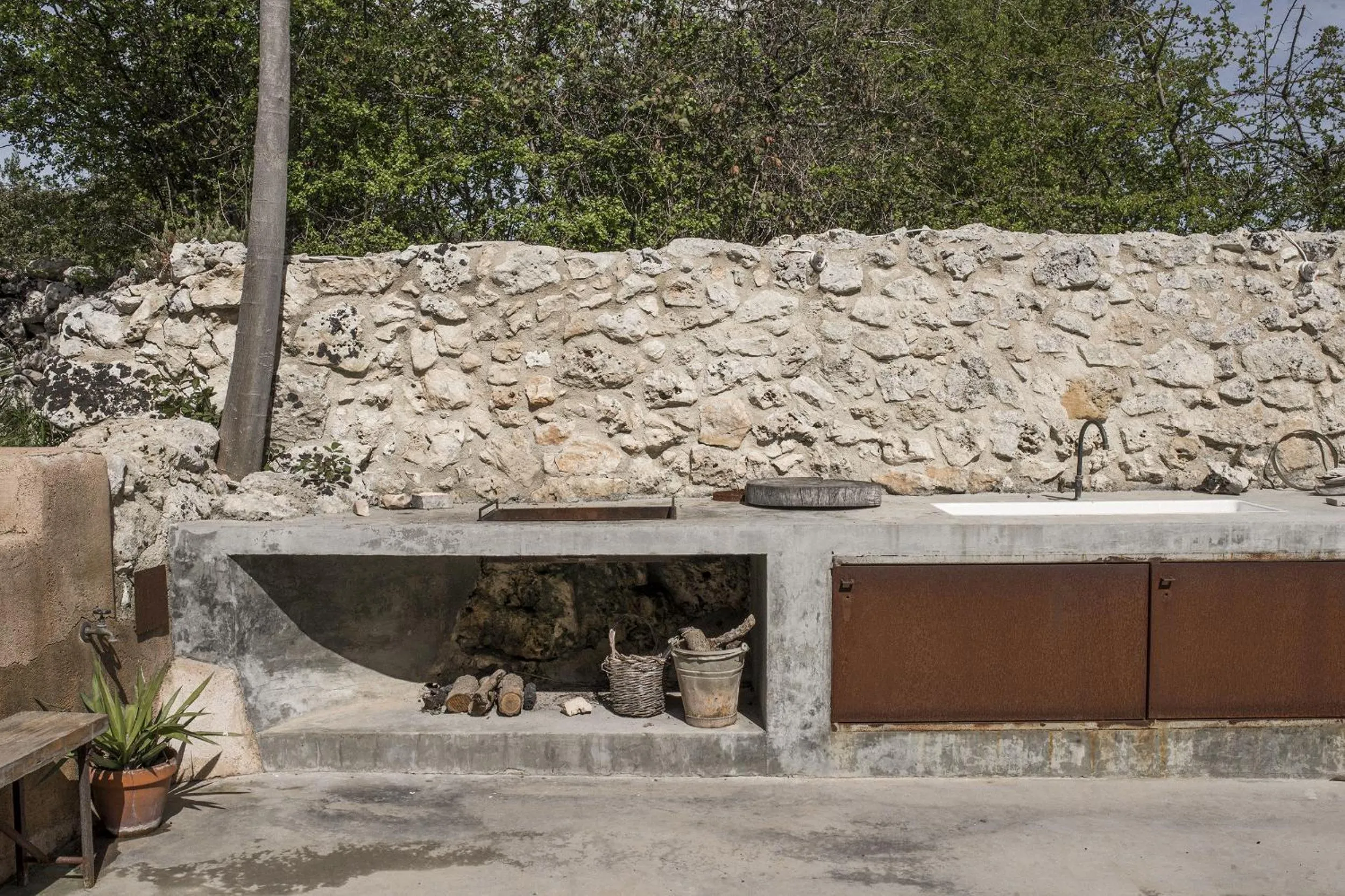 Property building in Casa Balat