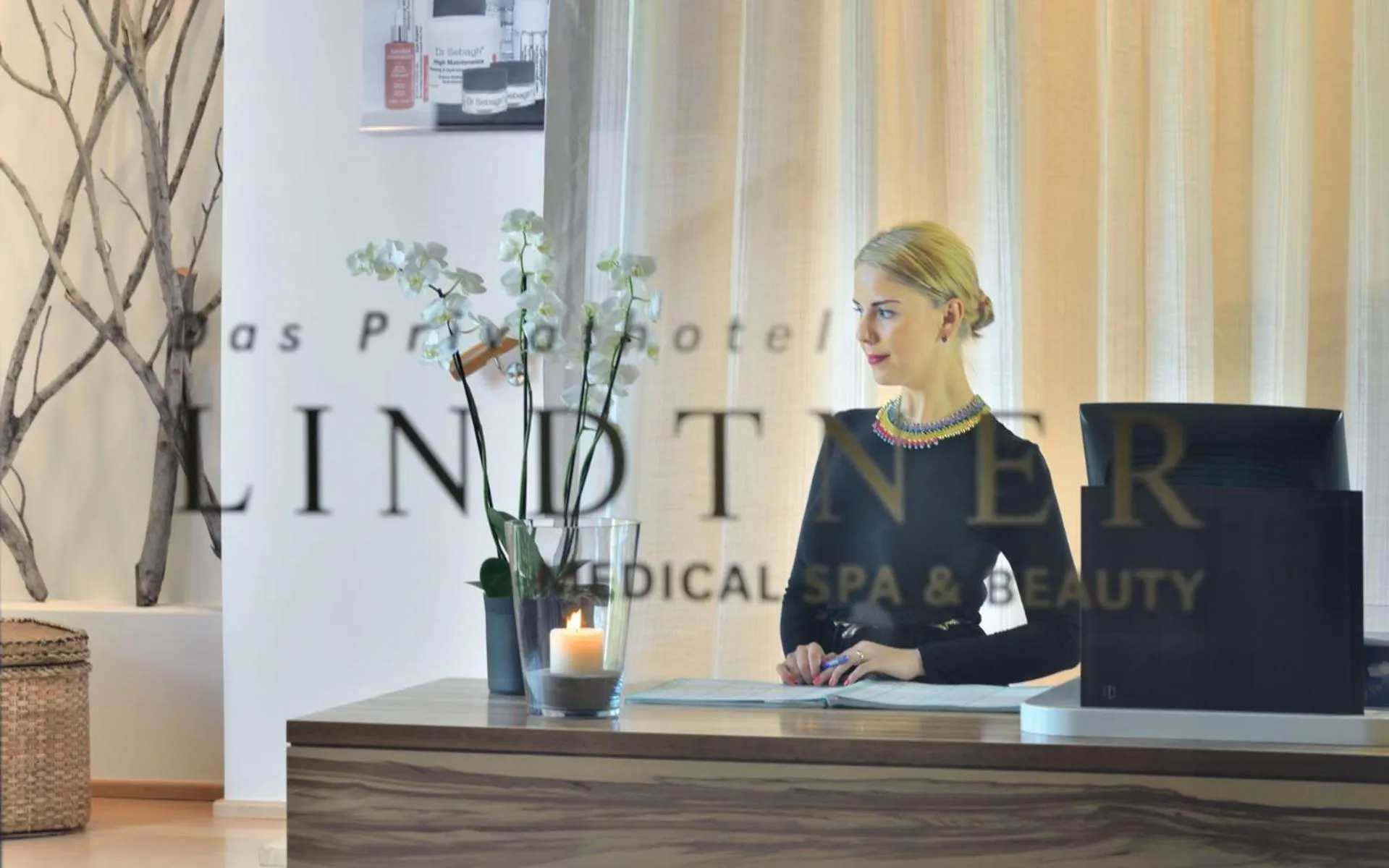 People in Privathotel Lindtner Hamburg