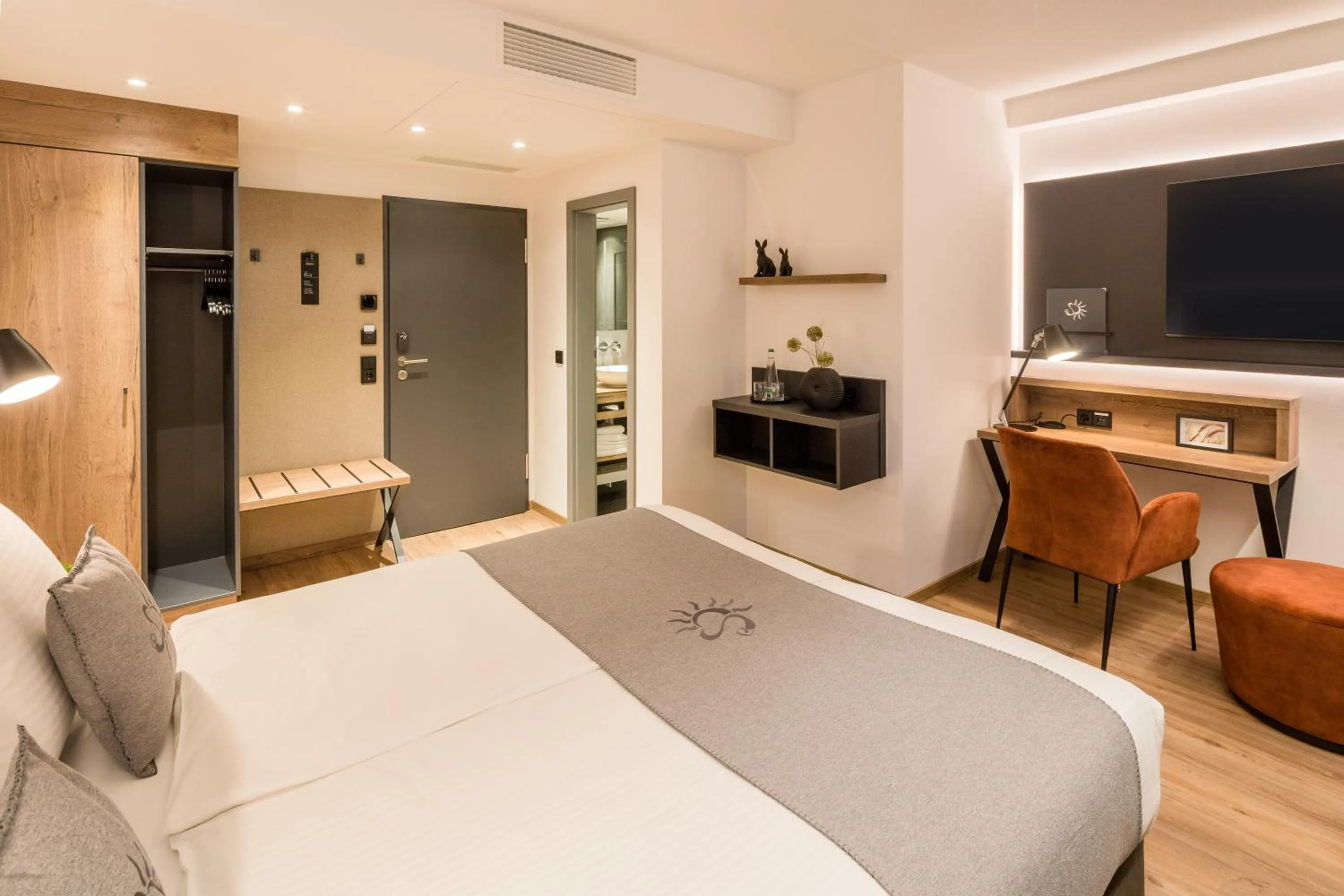 Photo of the whole room, Bed in Landhotel Sonne