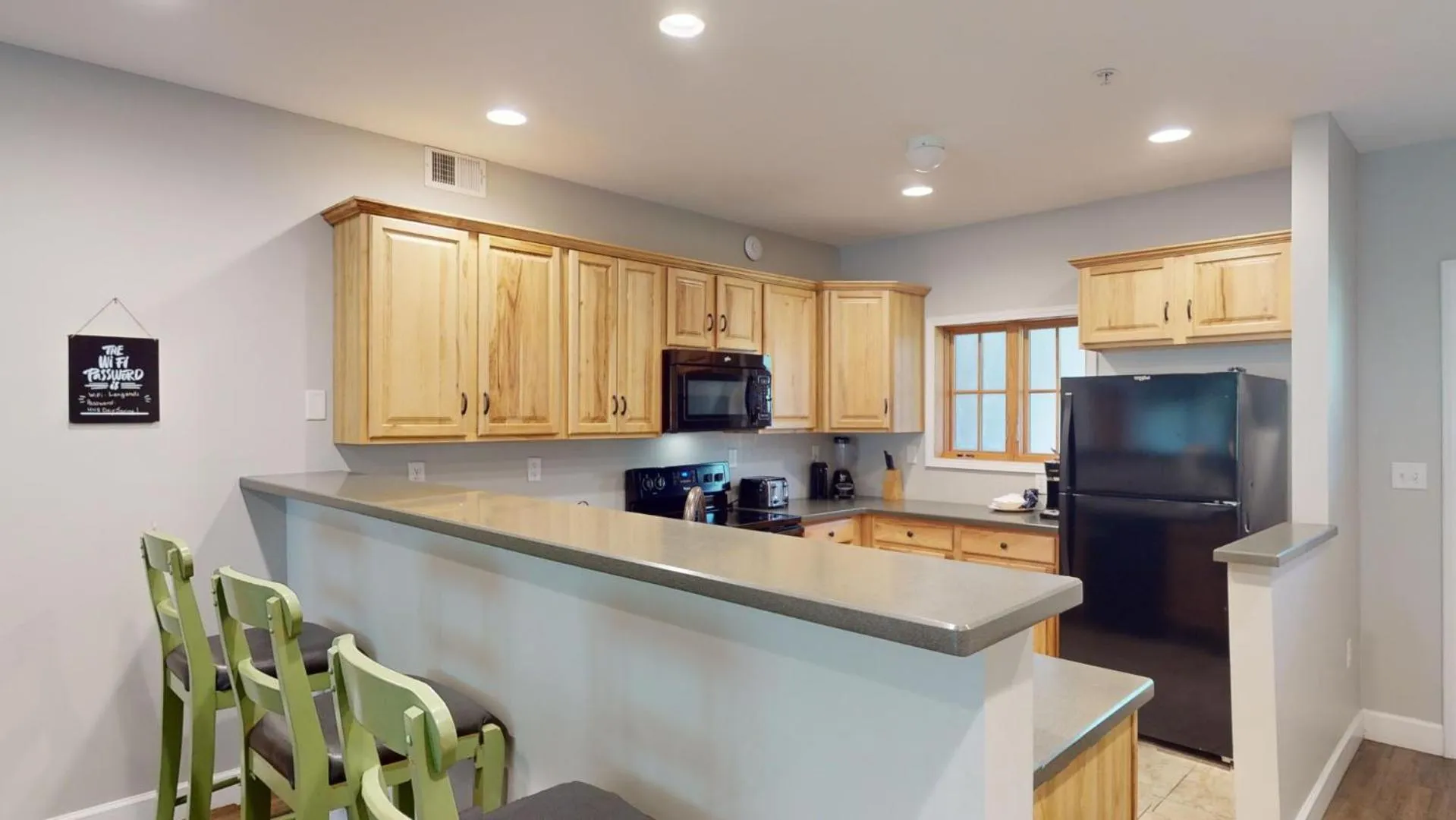 Seating area in Viewpoint Condominiums