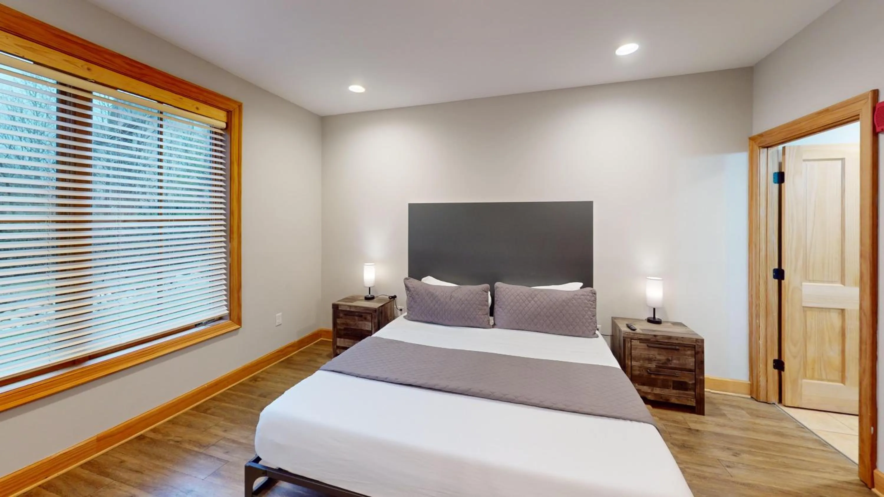 Bed in Viewpoint Condominiums