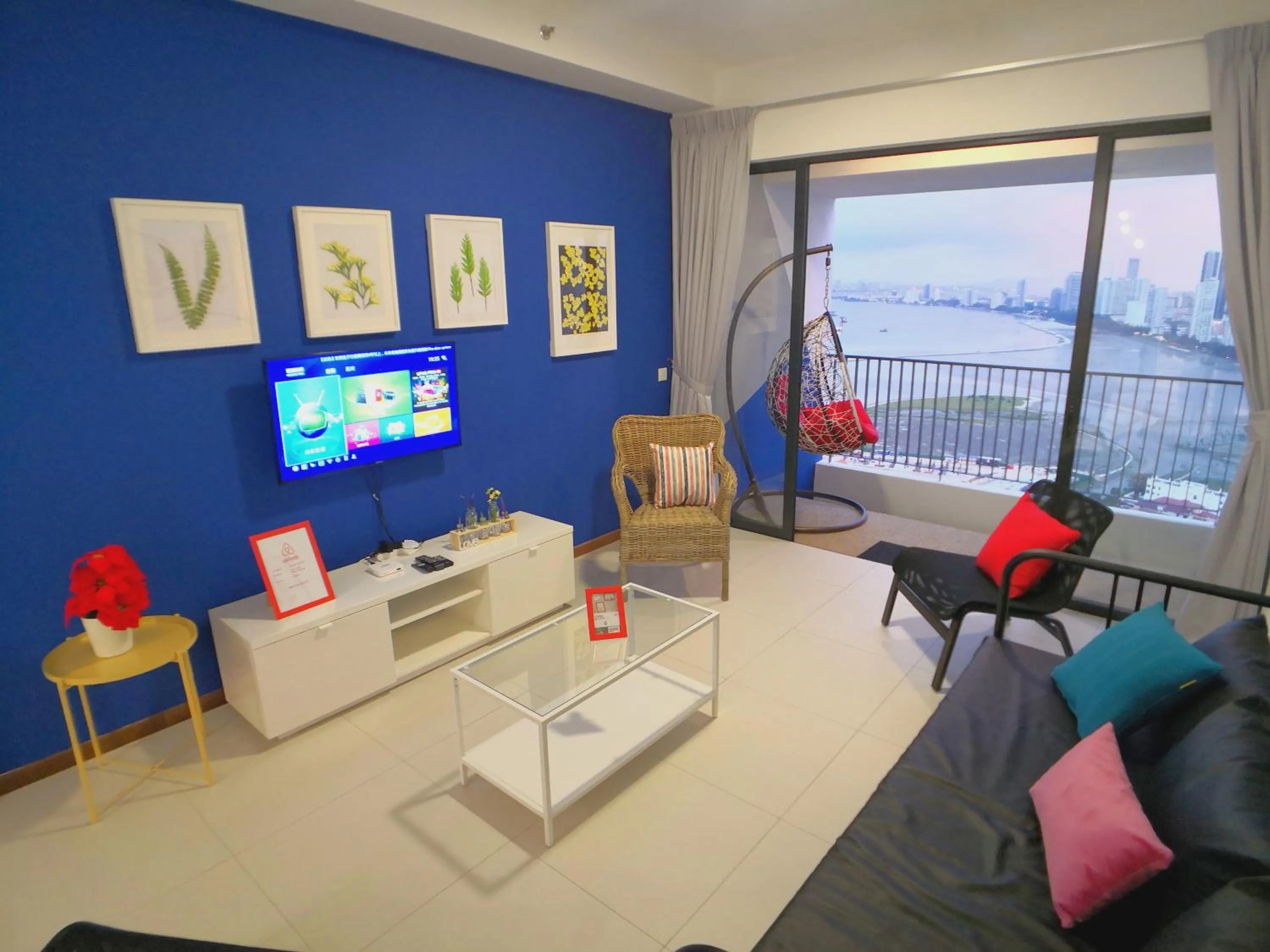 The Landmark by Comfy