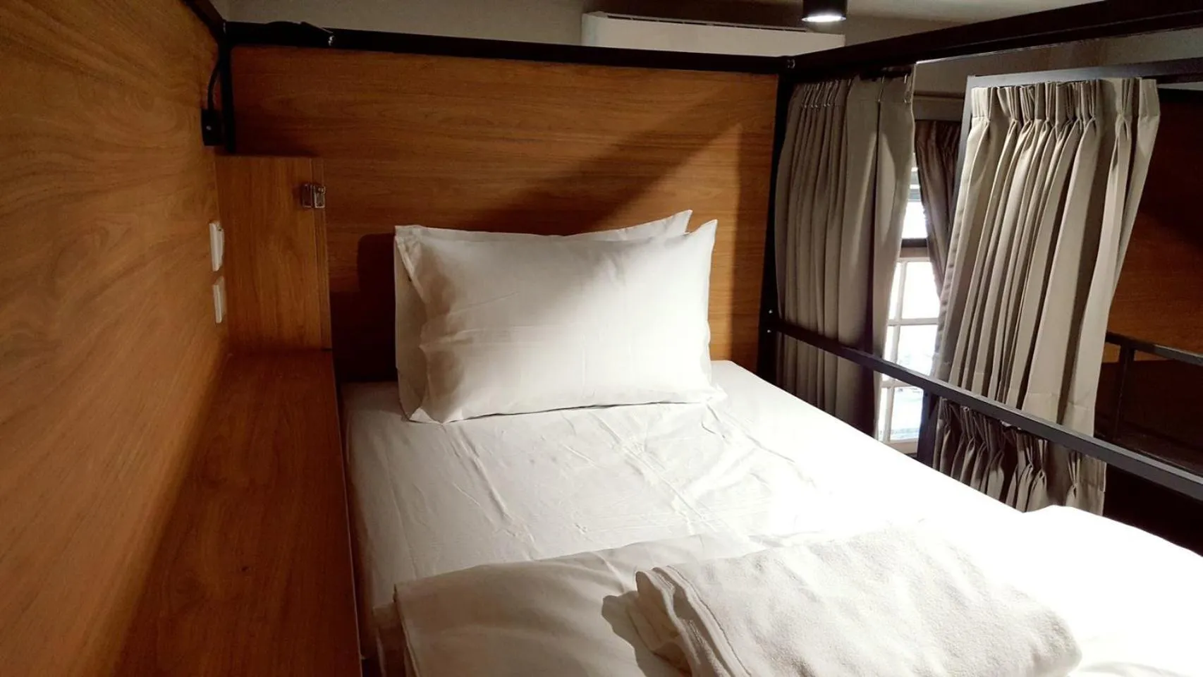 Bed in Bangpho Story