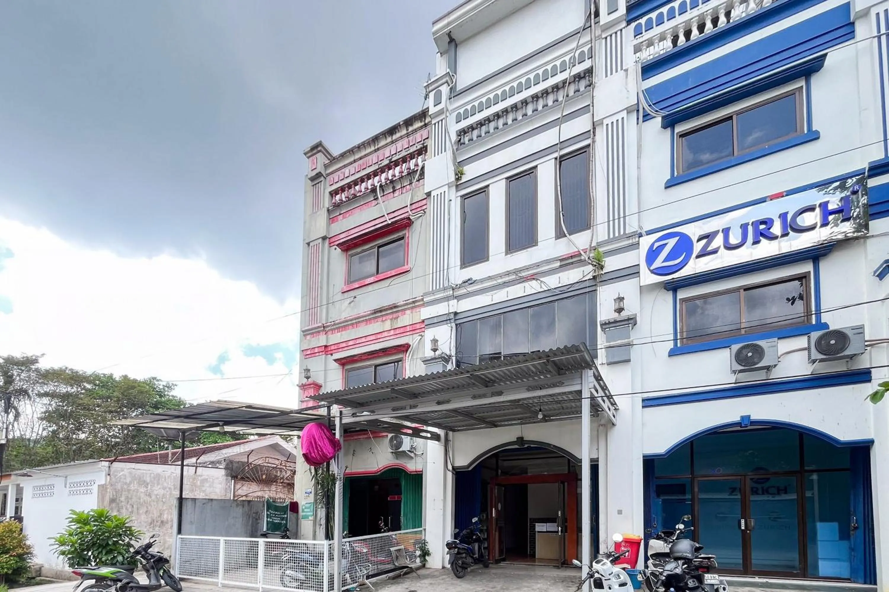 Facade/entrance in Good Sleep 1 RedPartner