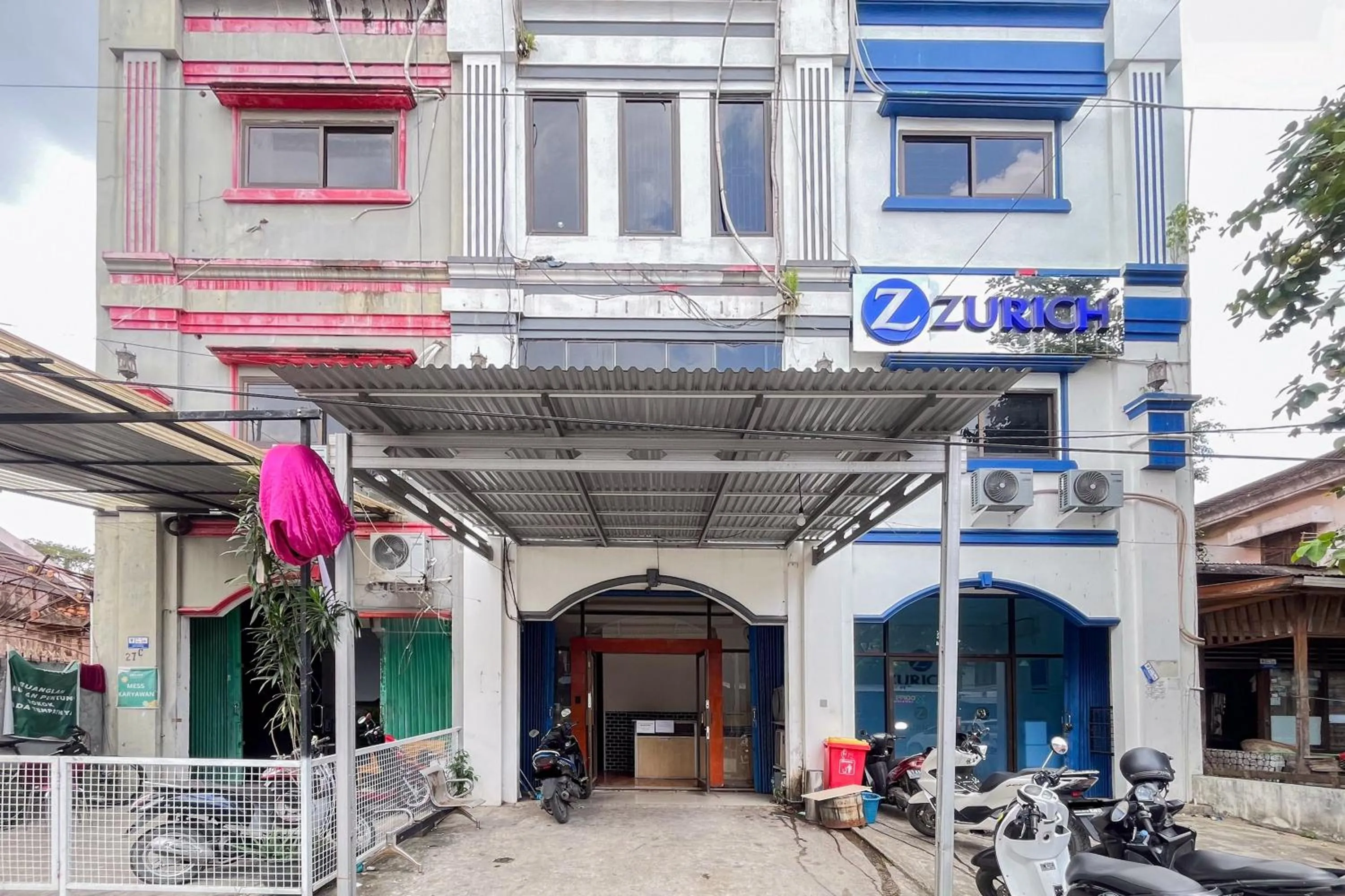 Facade/entrance in Good Sleep 1 RedPartner