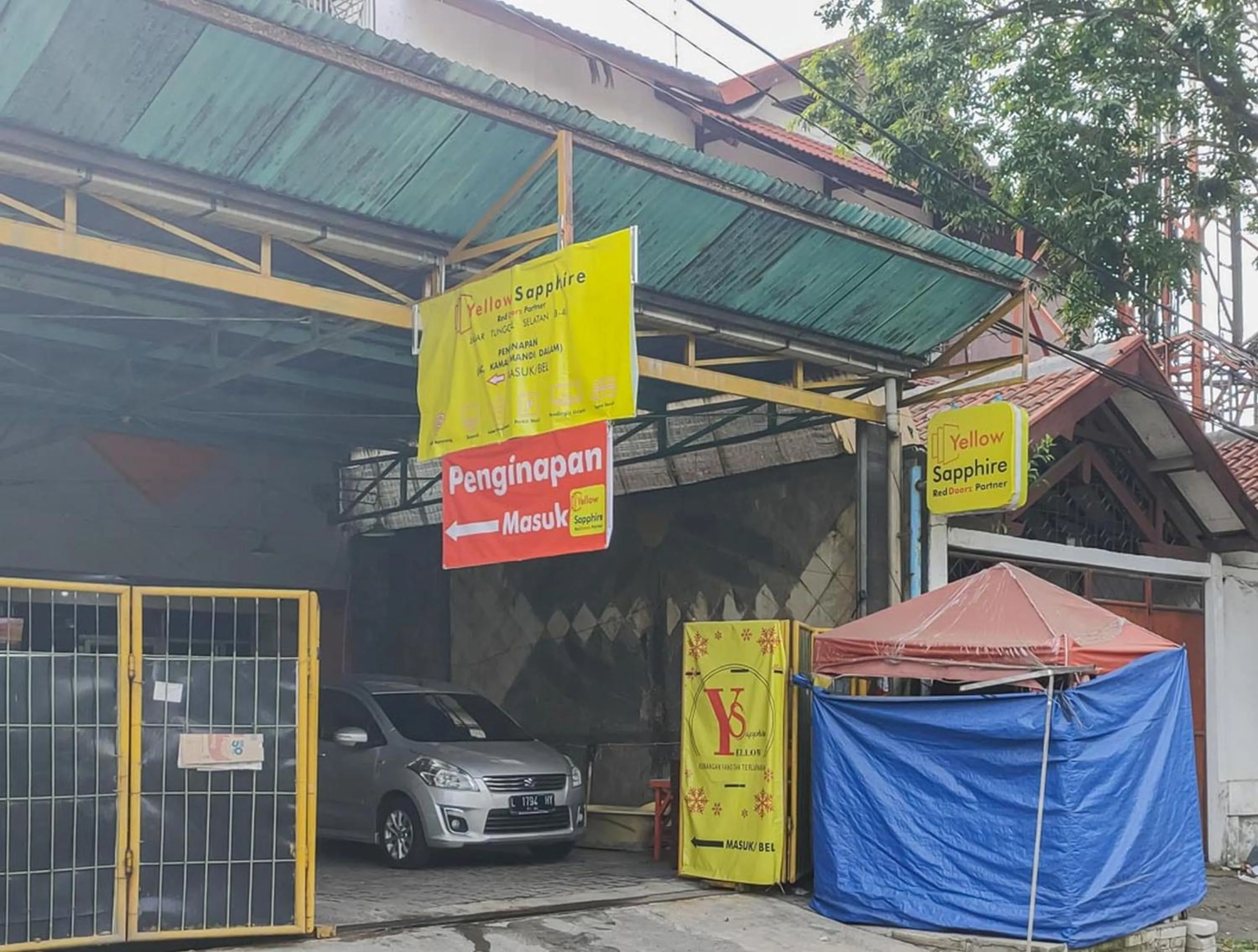 Property building in Yellow Sapphire RedPartner near Mayjend Sungkono