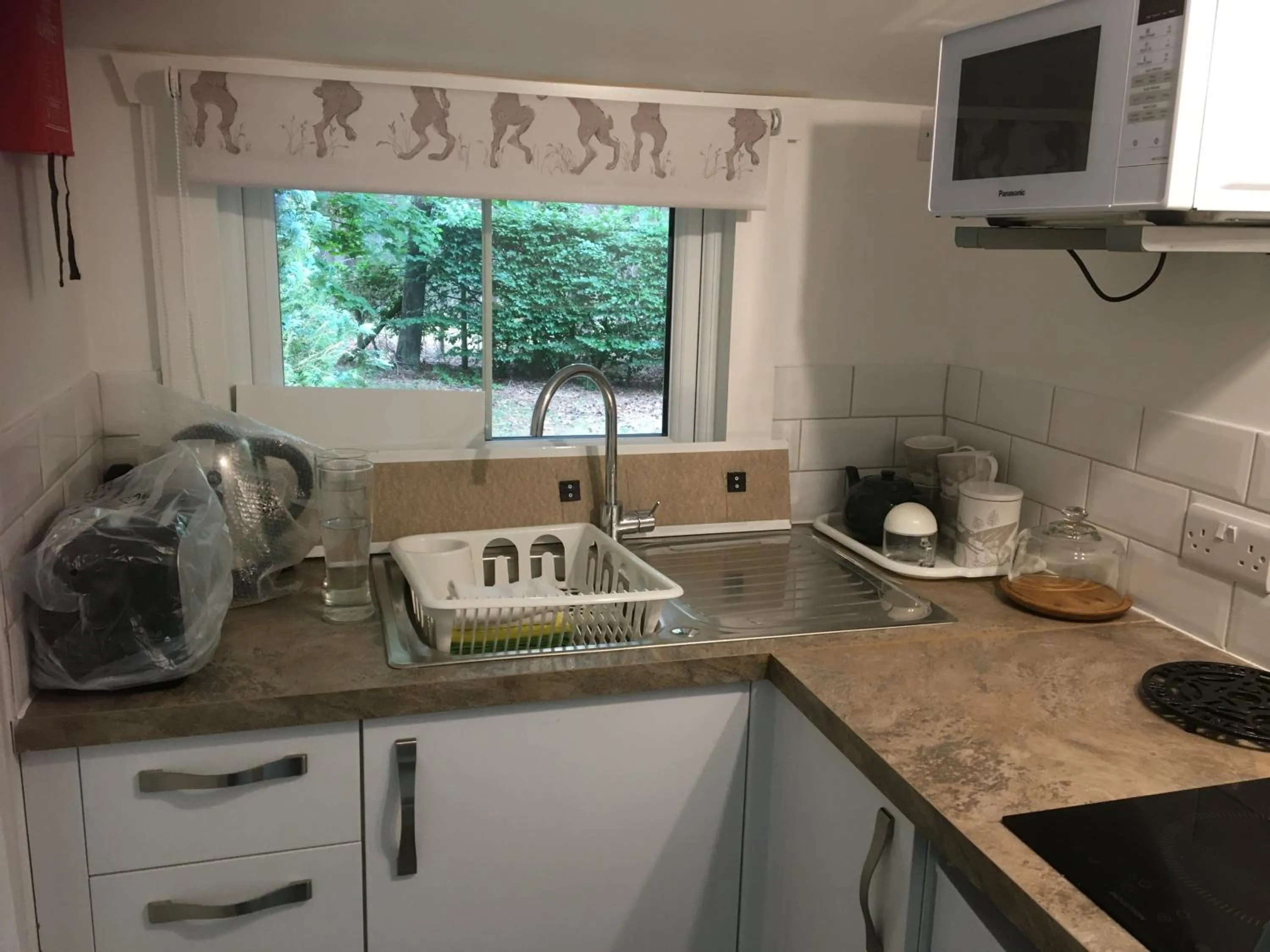 Woodland Cabin With private Wood-Fired Hot-Tub