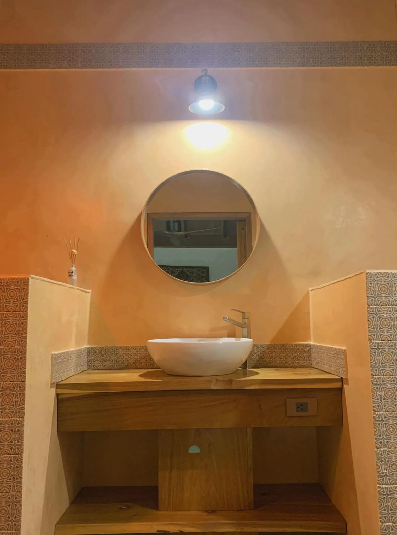 Bathroom in Jasmin Garden Koh Kood