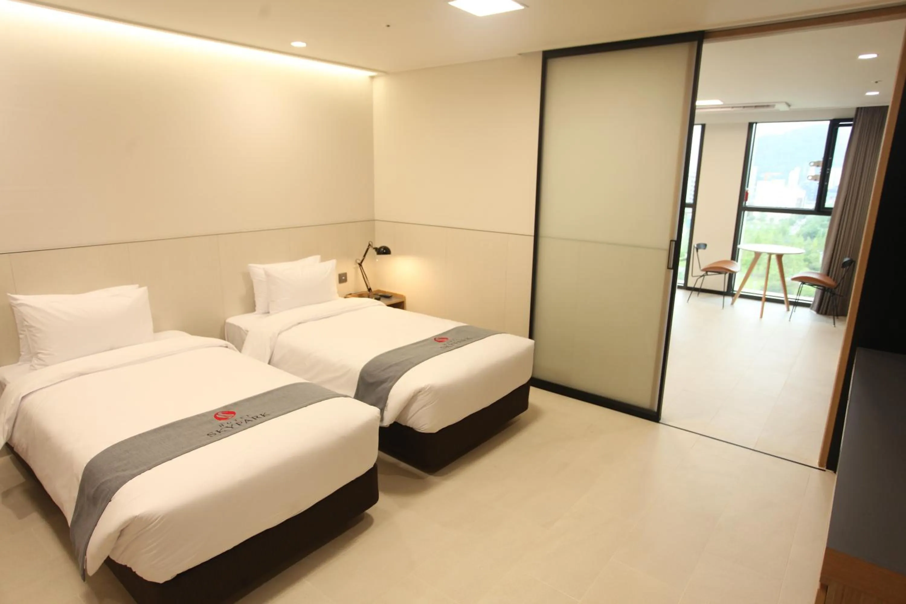 Bed in Hotel Skypark DaejeonⅠ