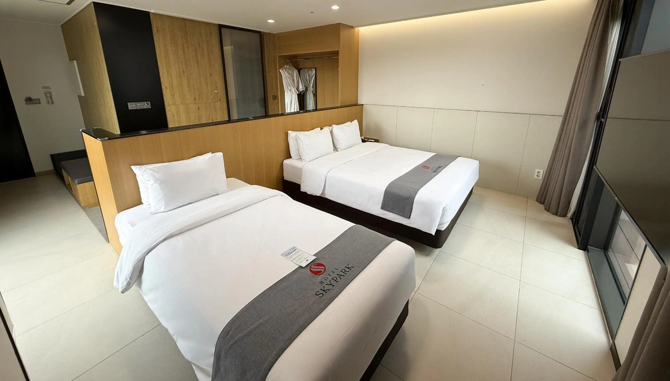 Bed in Hotel Skypark DaejeonⅠ