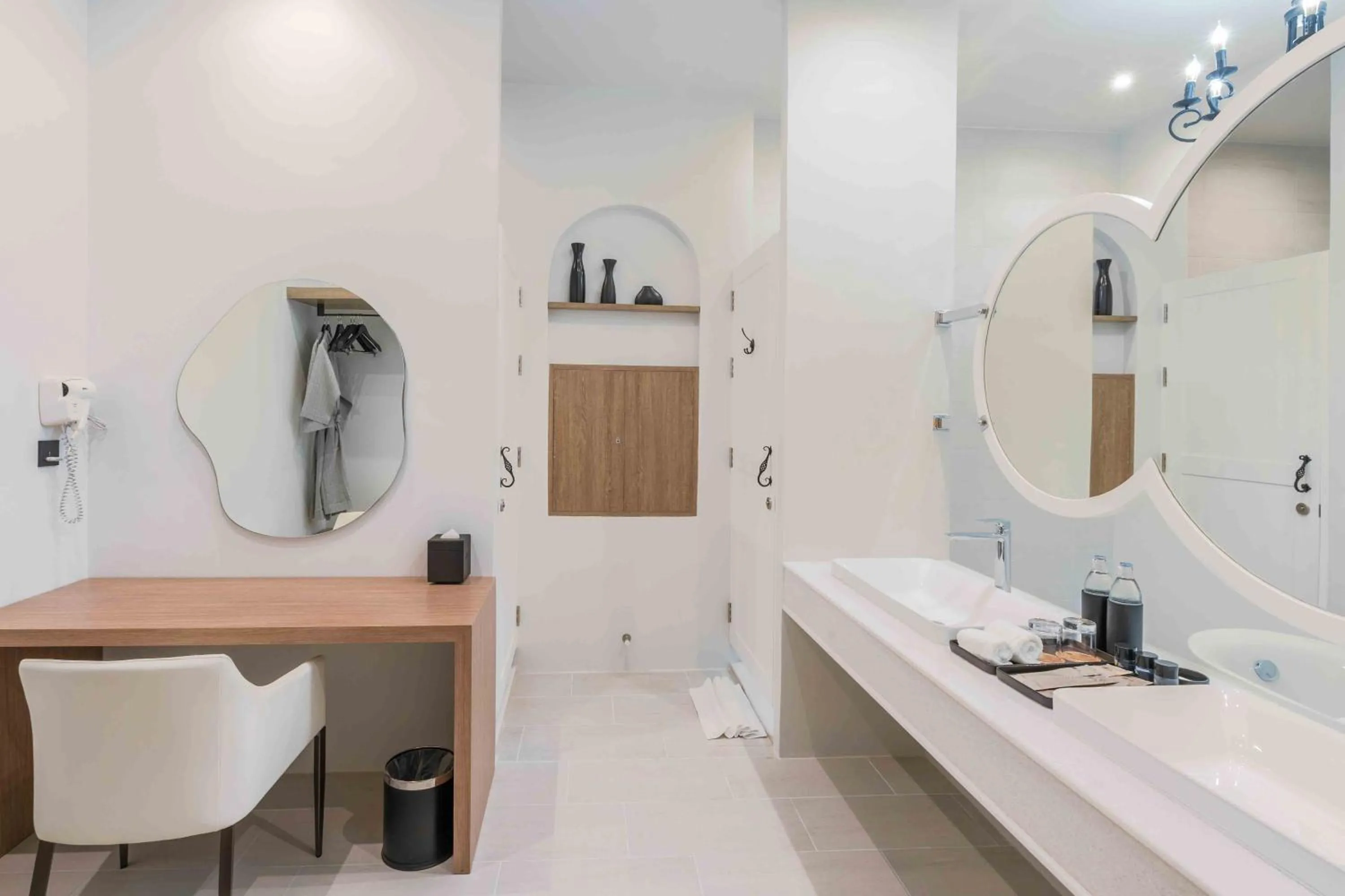 Toilet in The Gems Mining Pool Villas Pattaya