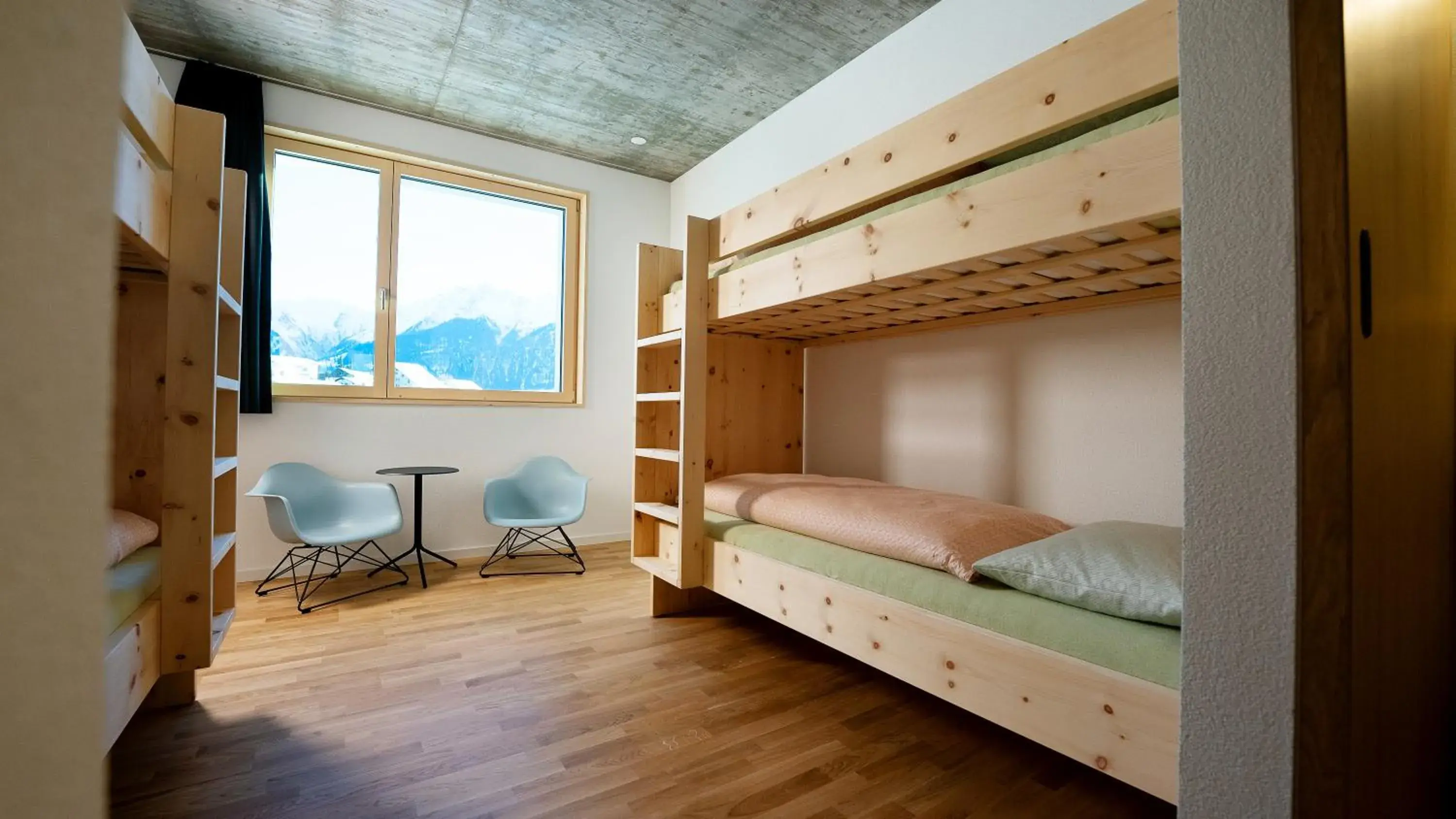 Quadruple Room with Shared Bathroom - incl. Spa Access in Laax wellnessHostel3000 Quadruple Room with Shared Bathroom - incl. Spa Access in Laax wellnessHostel3000