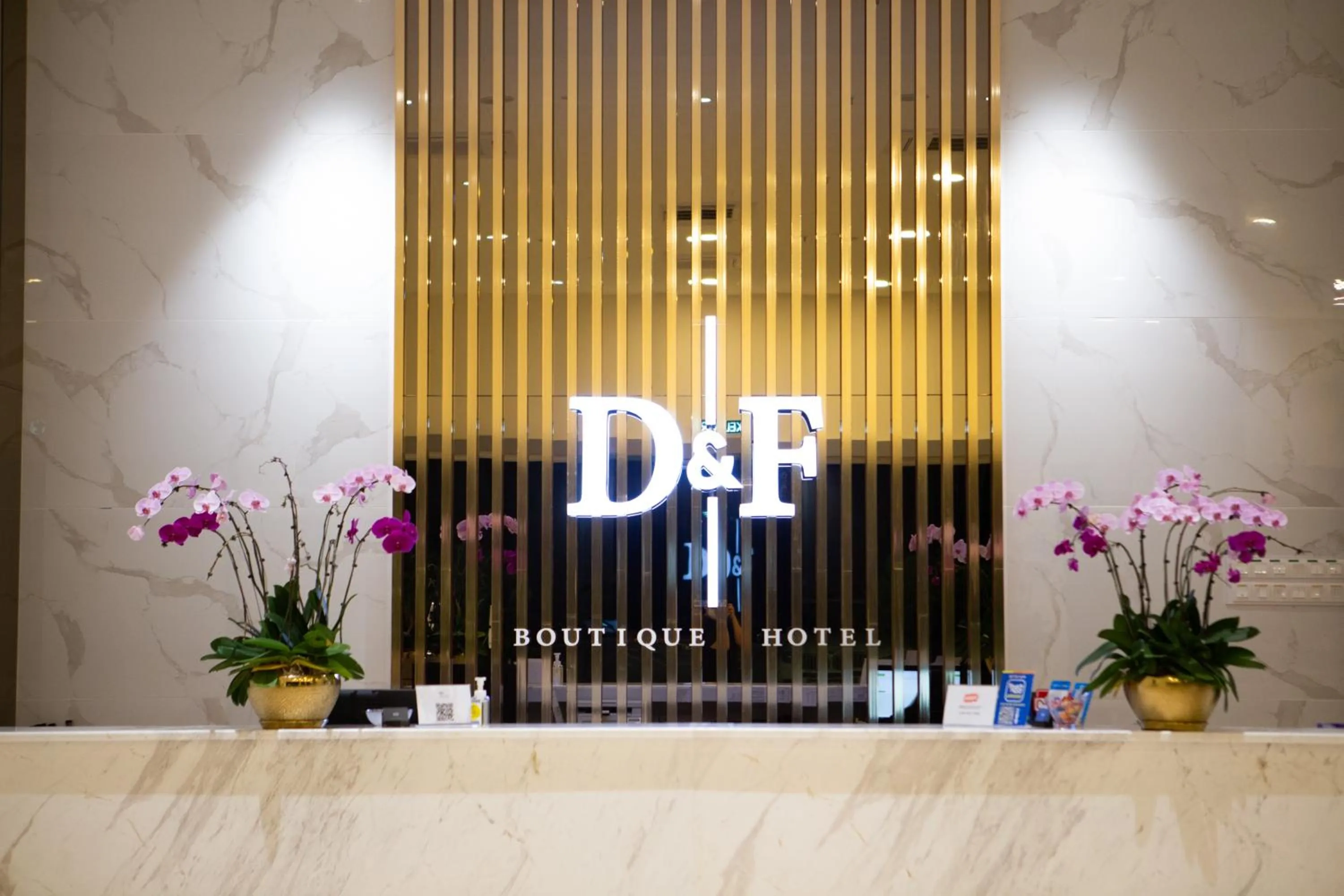 Lobby or reception in D&F BOUTIQUE HOTEL SEREMBAN 2