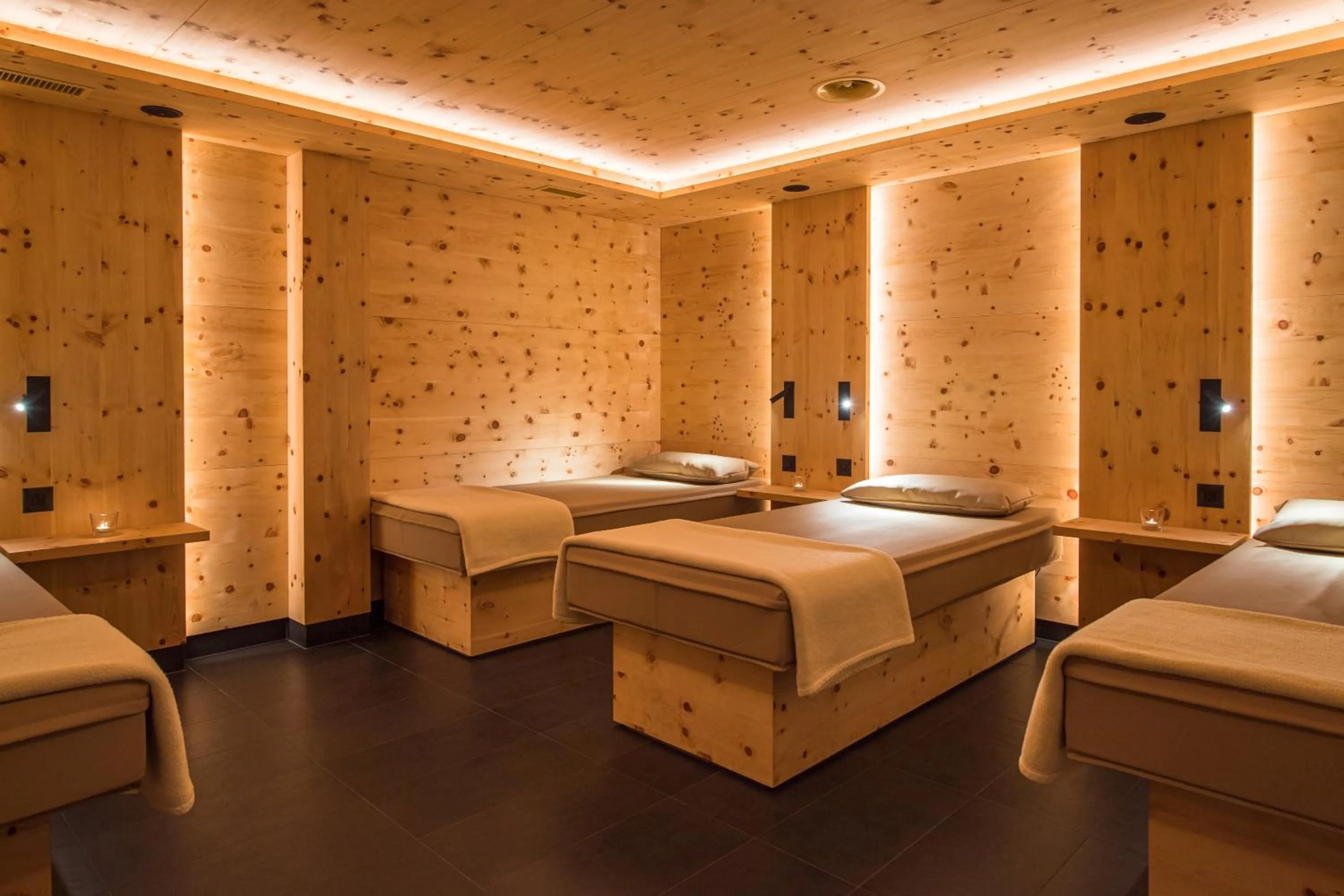 Spa and wellness centre/facilities, Bed in Hotel Bella Vista Zermatt