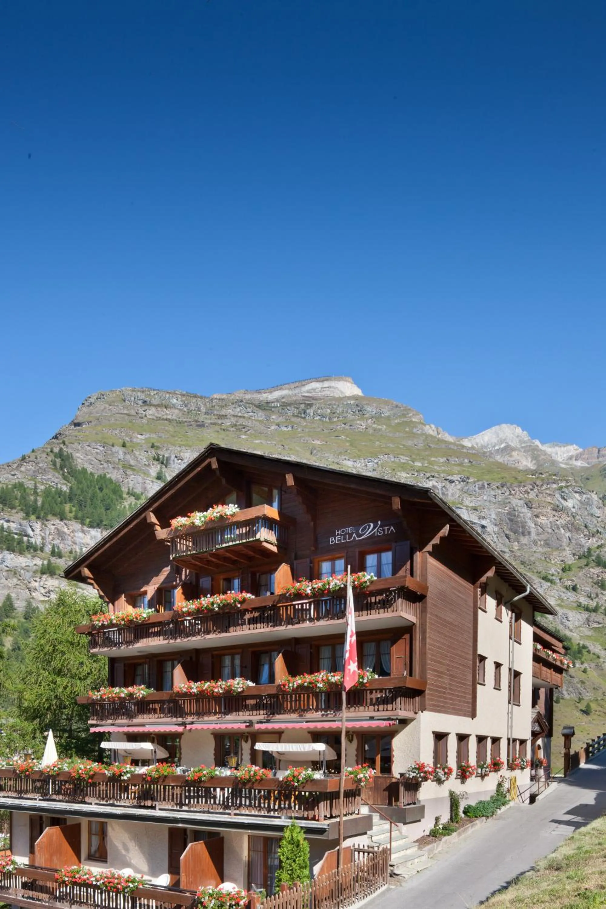 Facade/entrance in Hotel Bella Vista Zermatt