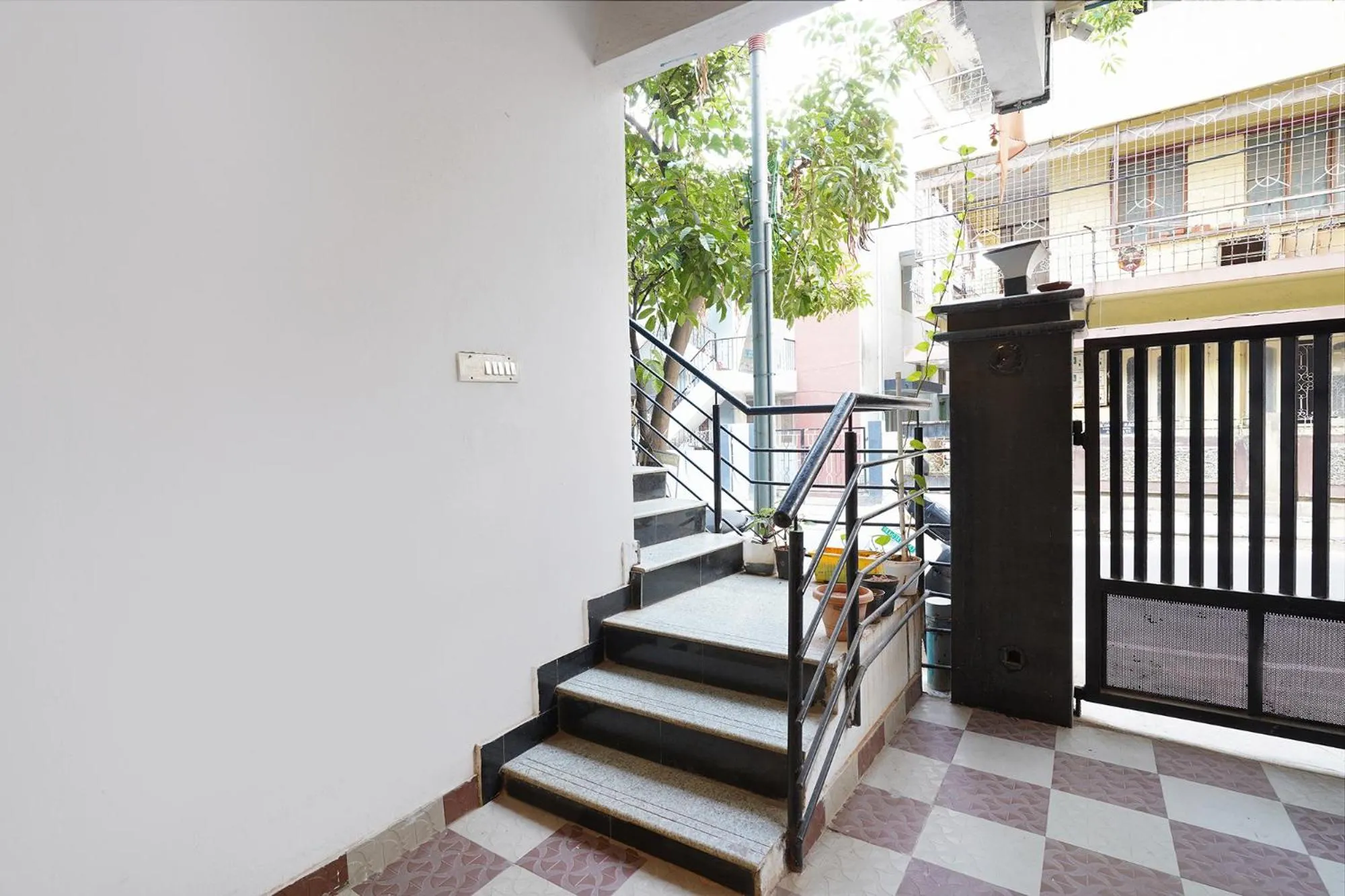 Facade/entrance in FabHotel Kings Suites Banaswadi