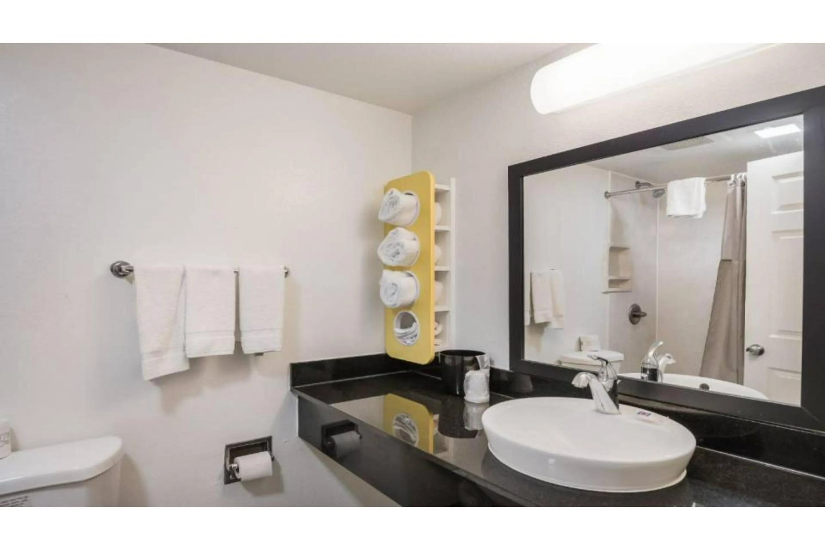 Bathroom in Motel 6 Peoria