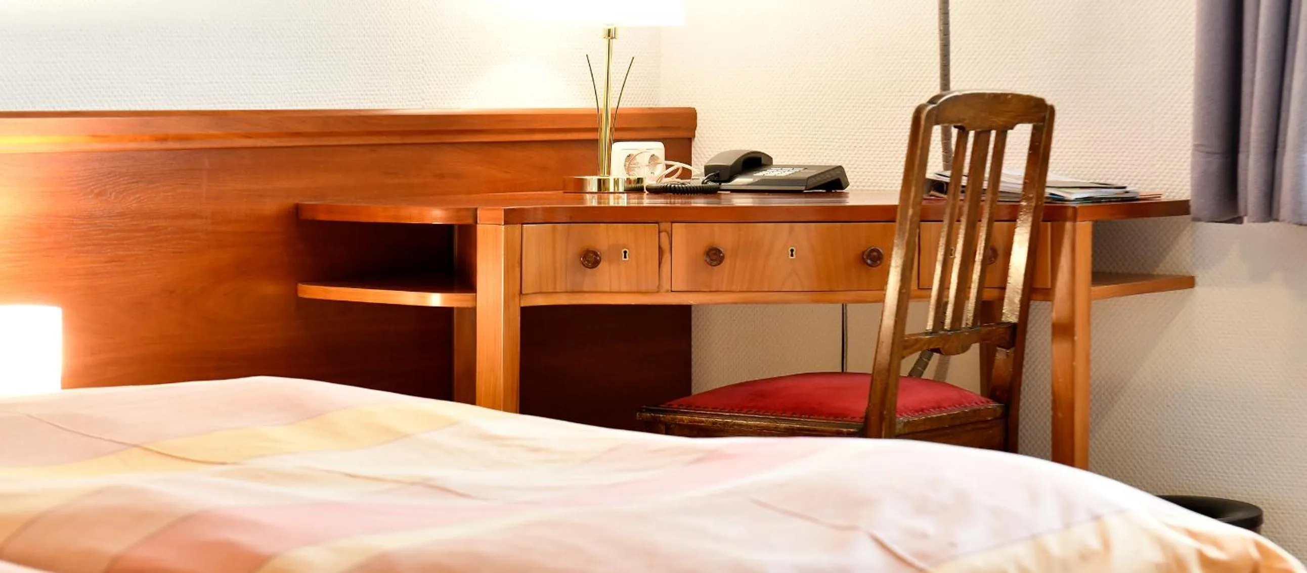 Seating area, Bed in Landhotel Schwarzes Ross