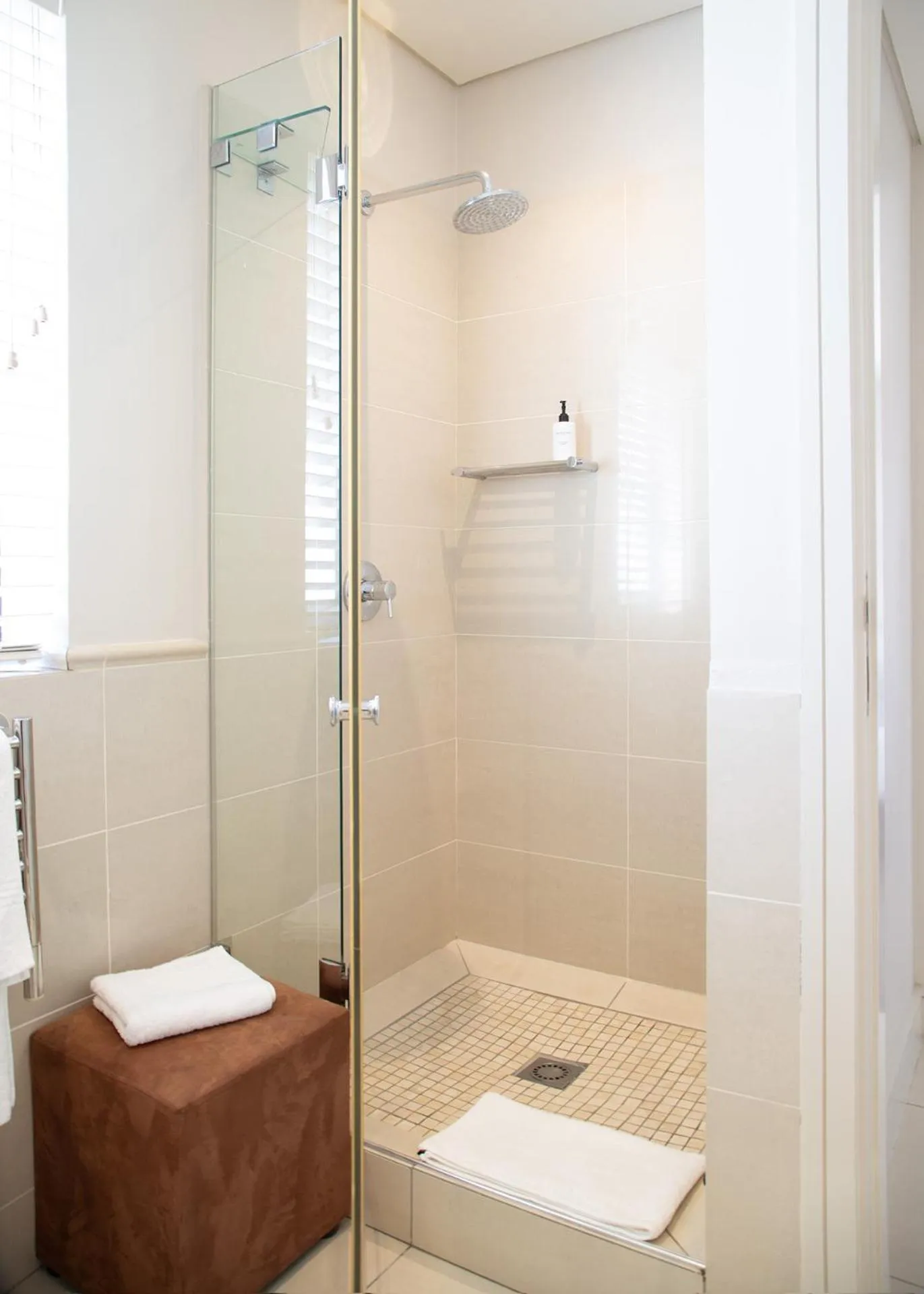 Marine Square Luxury Suites