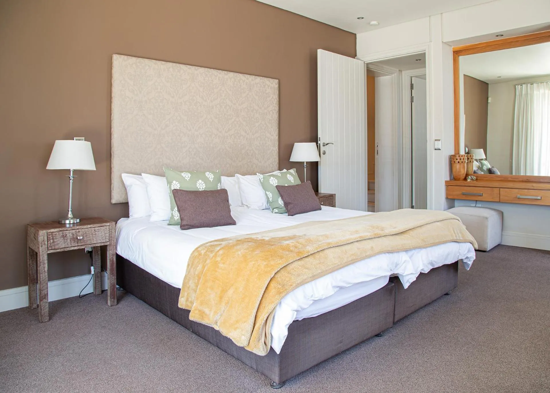 Bed in Marine Square Luxury Suites