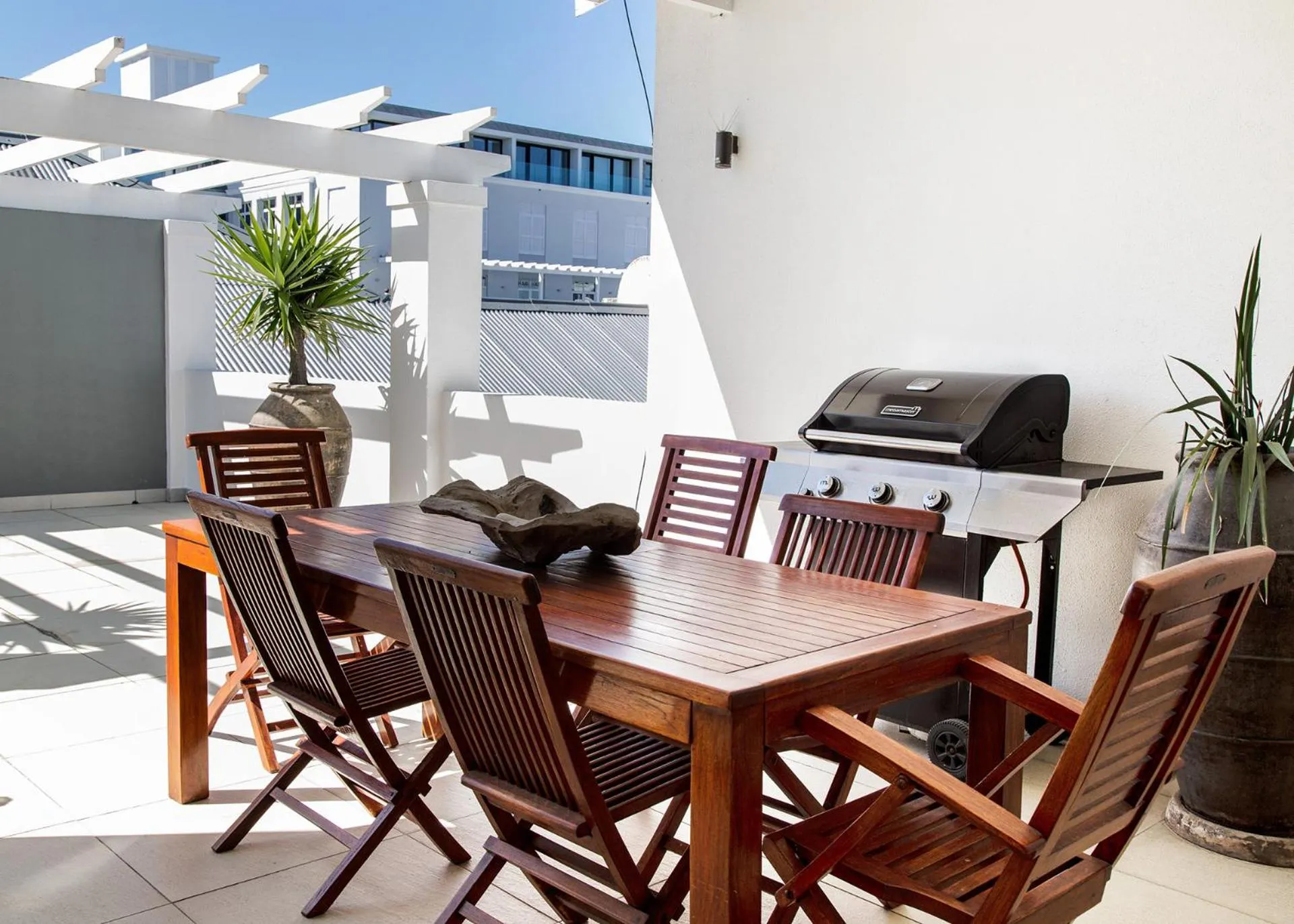 Marine Square Luxury Suites