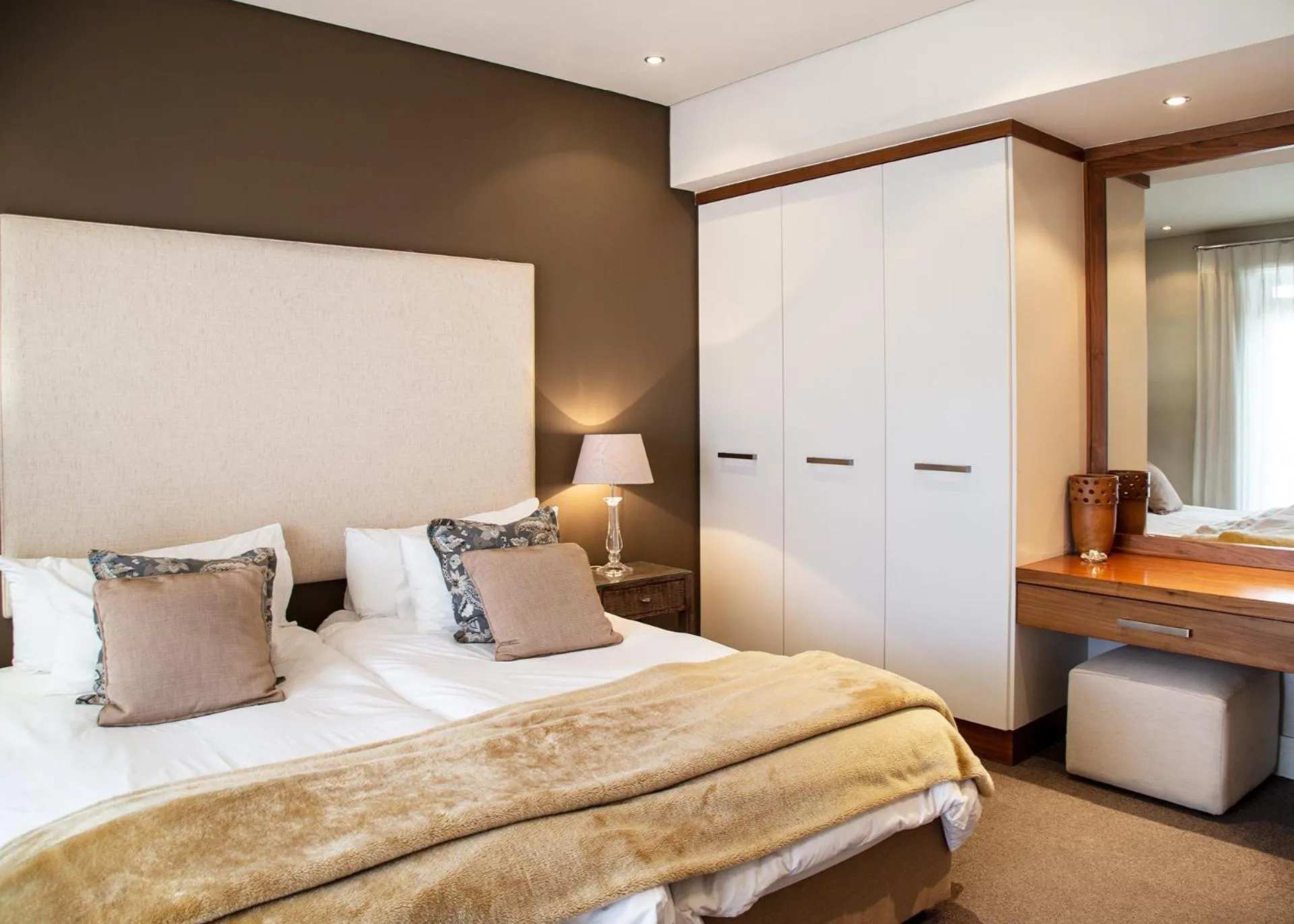 Bed in Marine Square Luxury Suites
