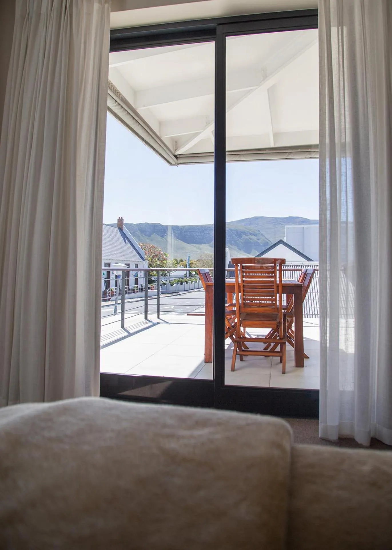 Marine Square Luxury Suites