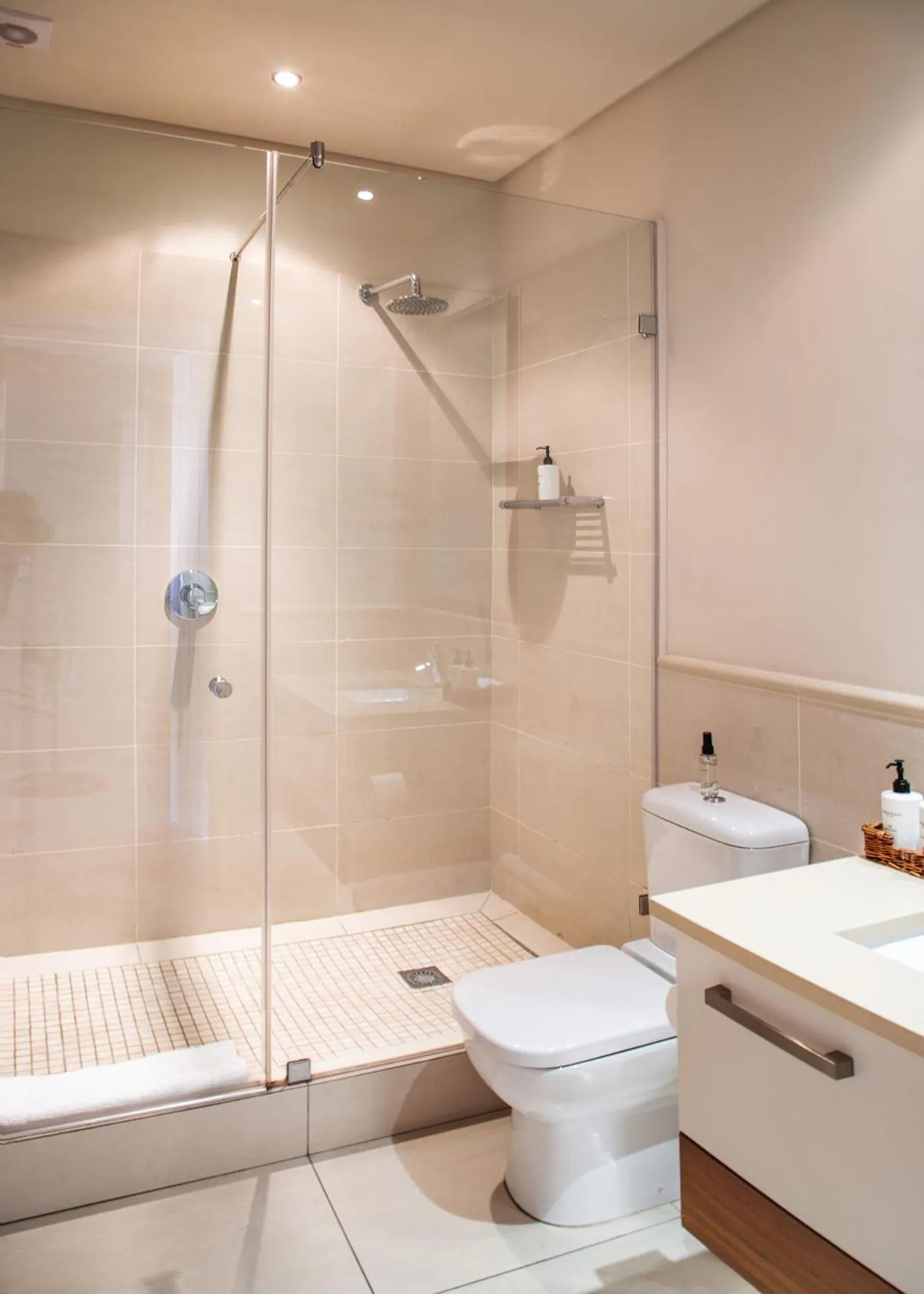 Marine Square Luxury Suites