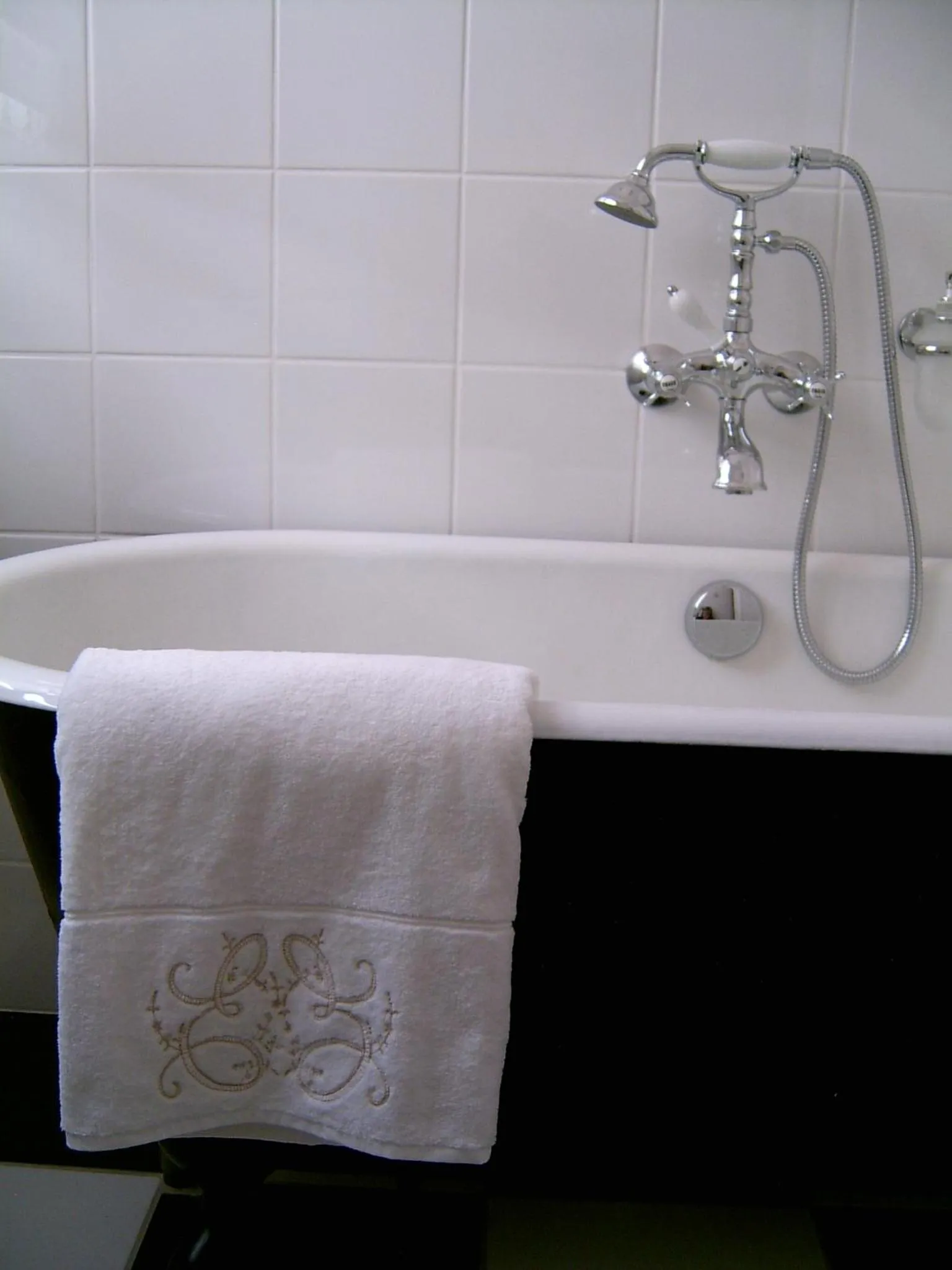 Bathroom in La Villa Camille