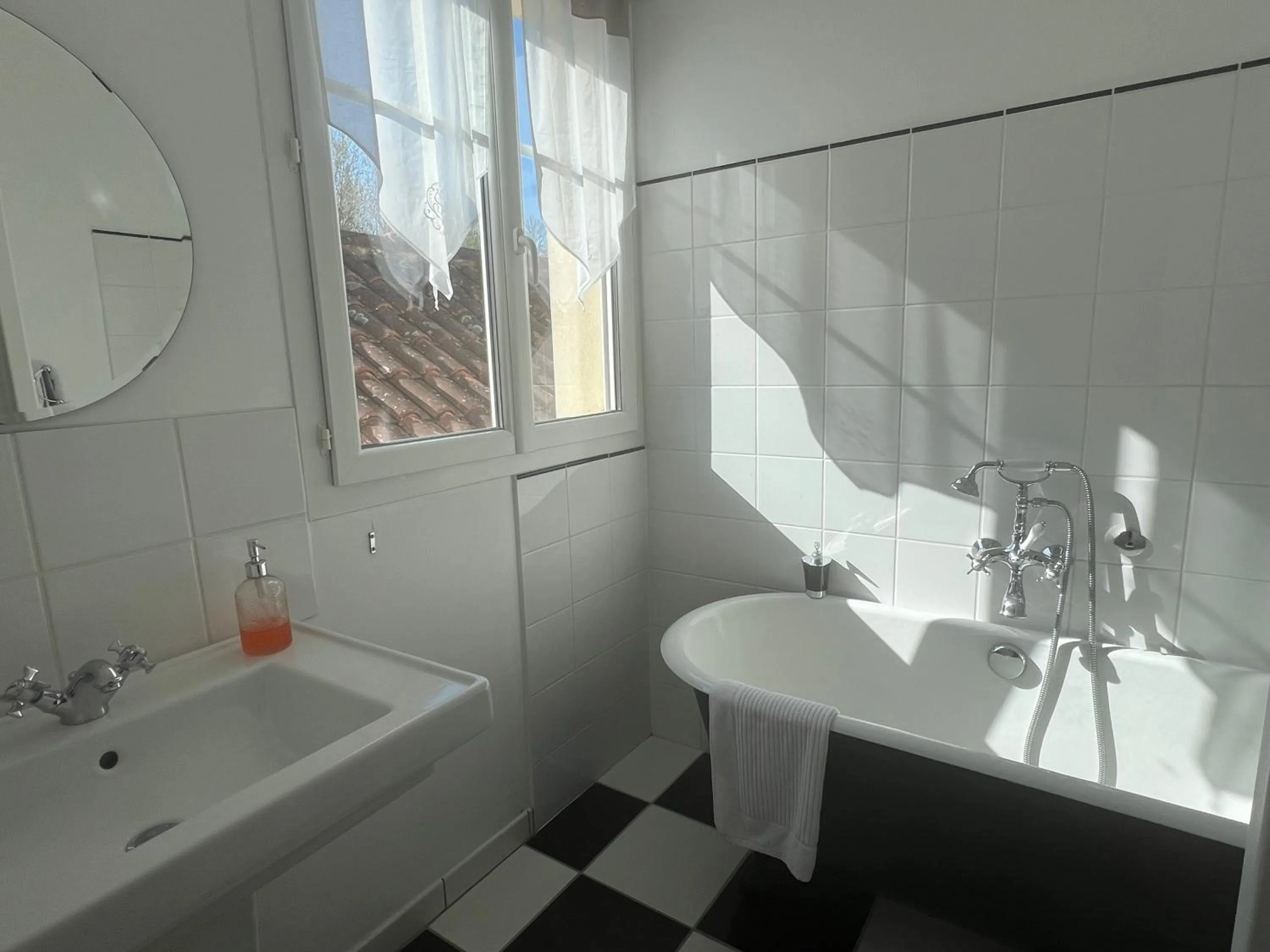 Bathroom in La Villa Camille