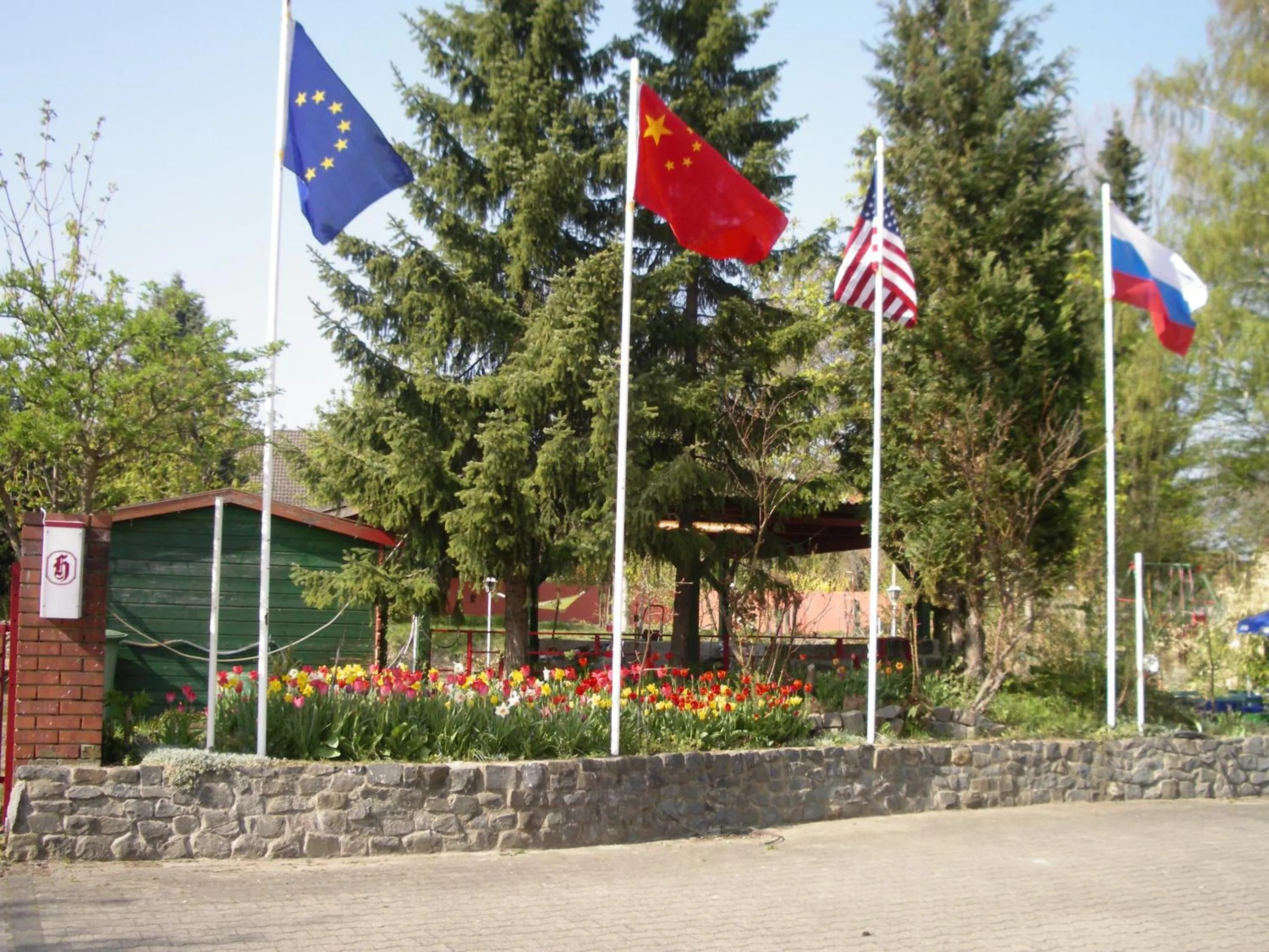Inner courtyard view in Hotel Harsshof