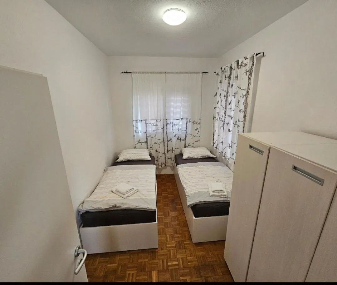Bed in Apartmani Alma