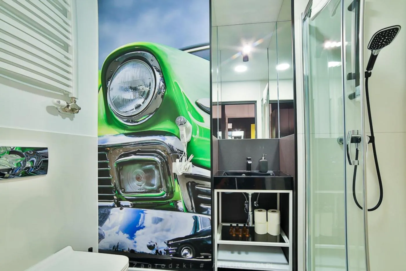 Shower in Saint Thomas Corner - by Upstairs