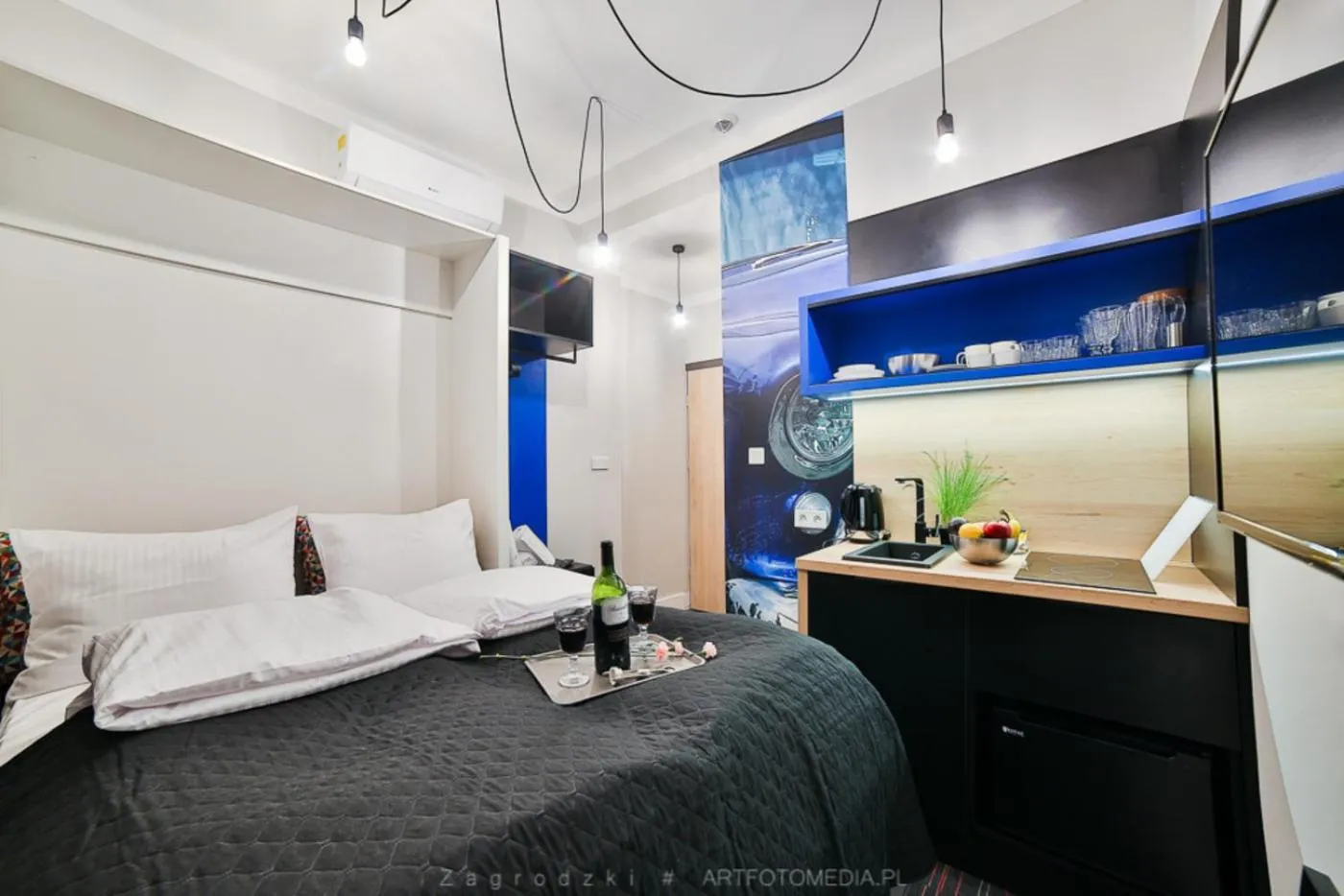 Bed in Saint Thomas Corner - by Upstairs