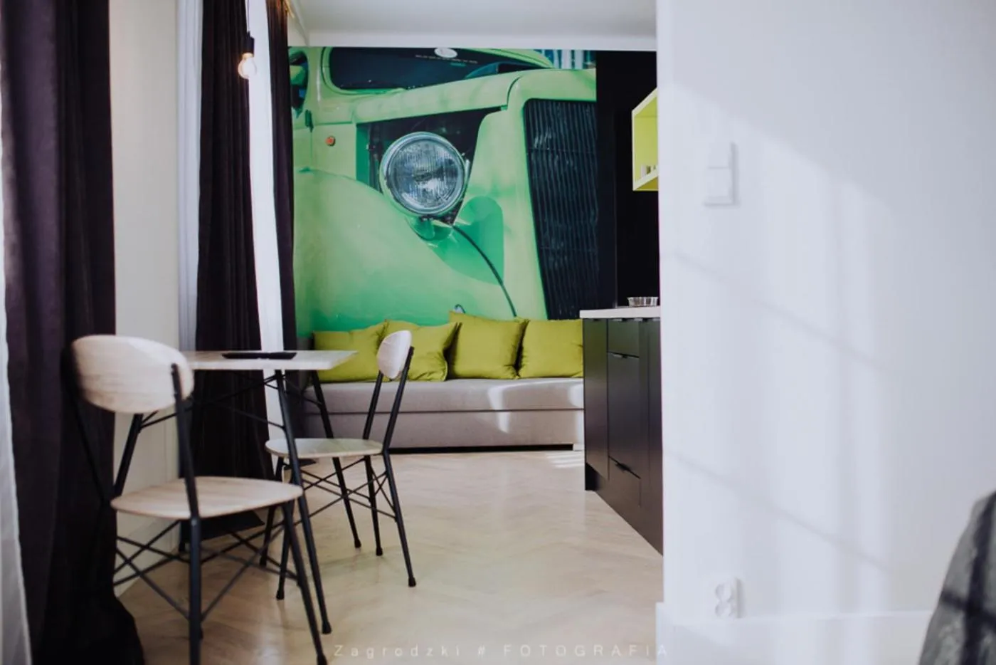 Saint Thomas Corner - by Upstairs