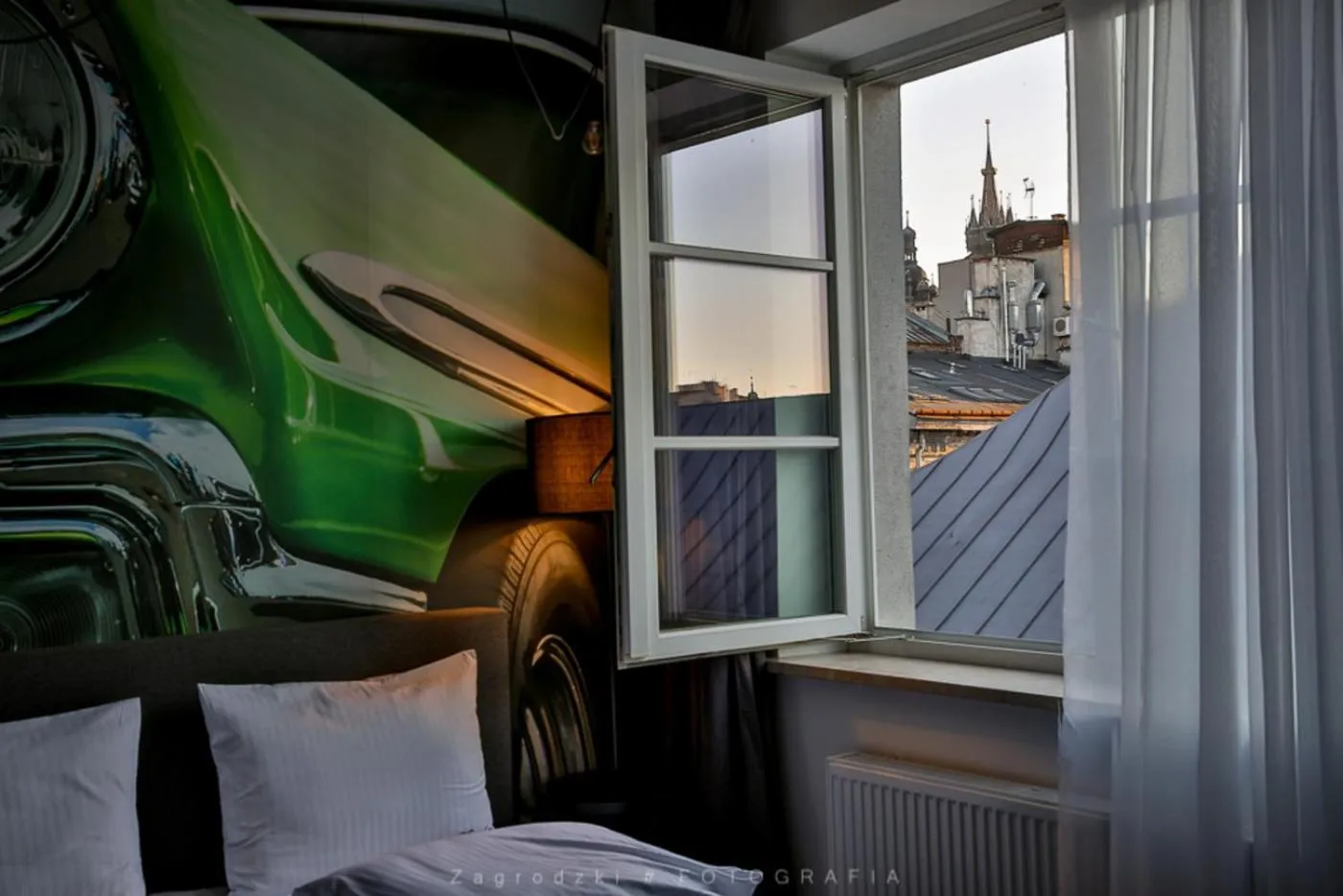 Bed in Saint Thomas Corner - by Upstairs