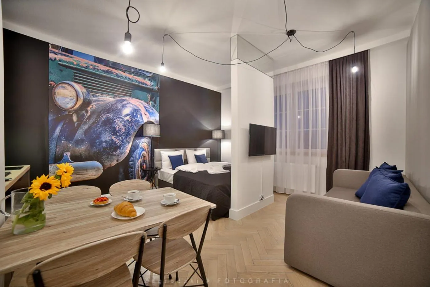 Saint Thomas Corner - by Upstairs