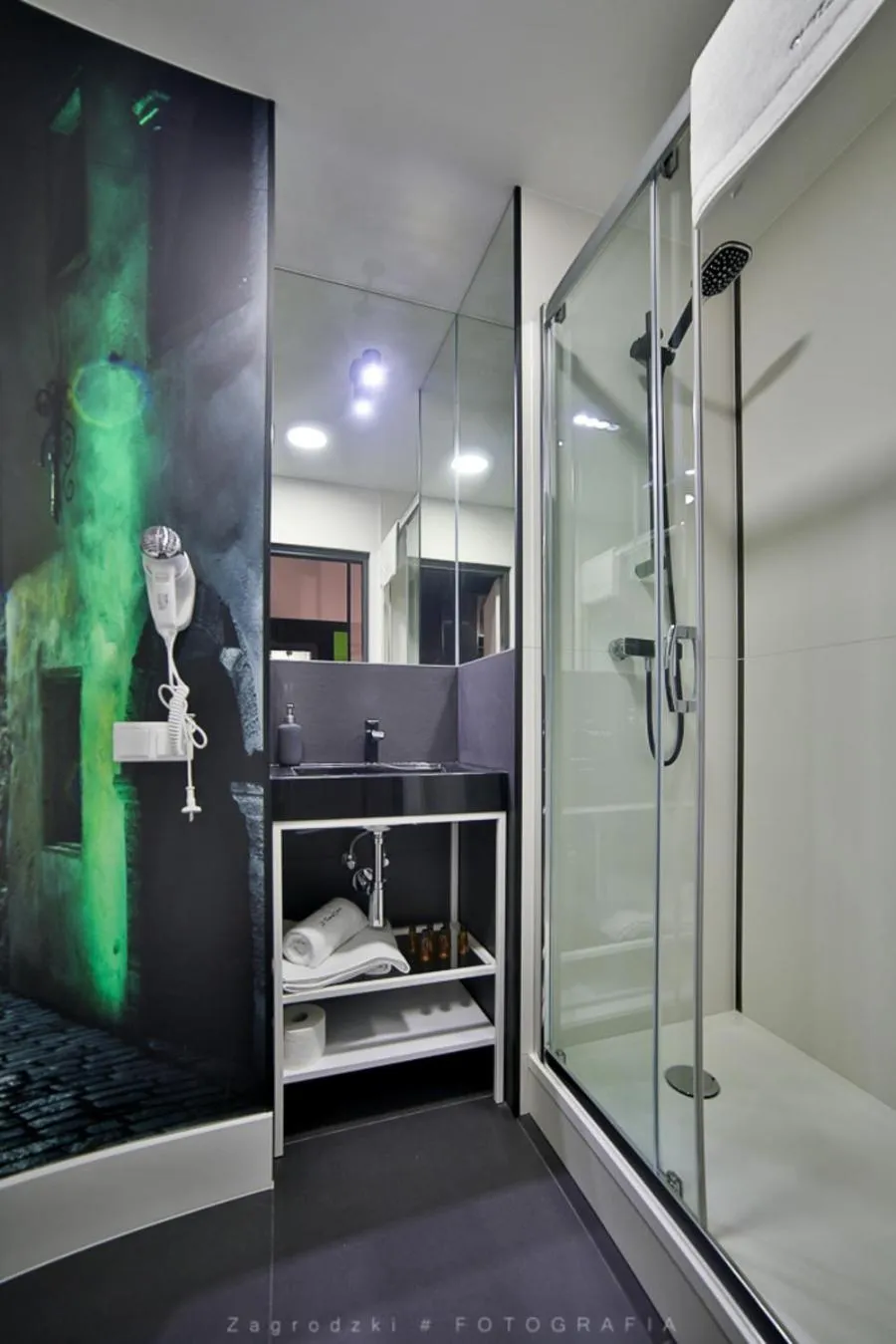 Shower in Saint Thomas Corner - by Upstairs