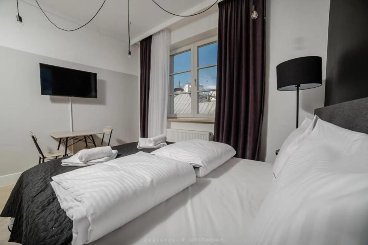 Bed in Saint Thomas Corner - by Upstairs