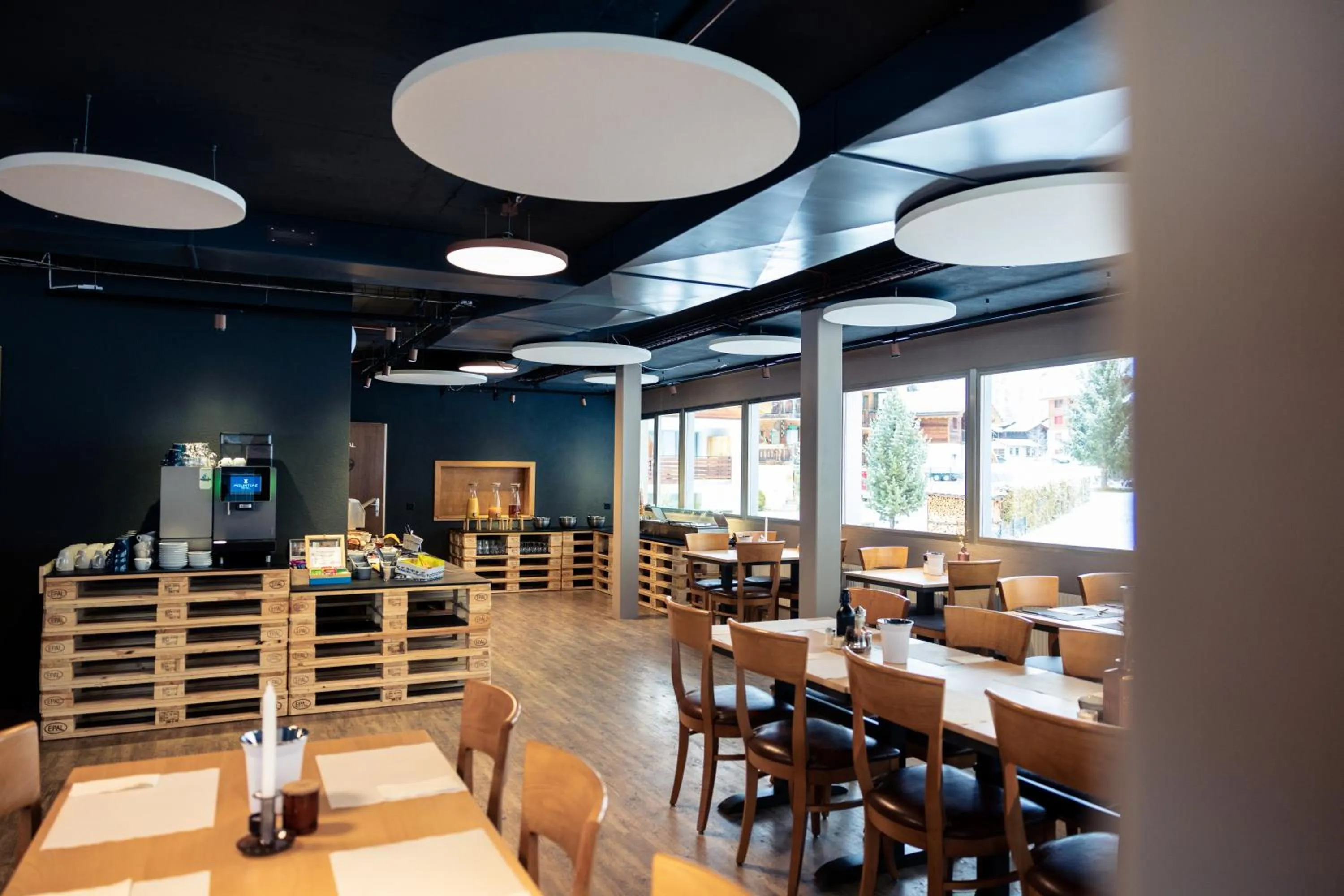 Breakfast in Hotel Mountime