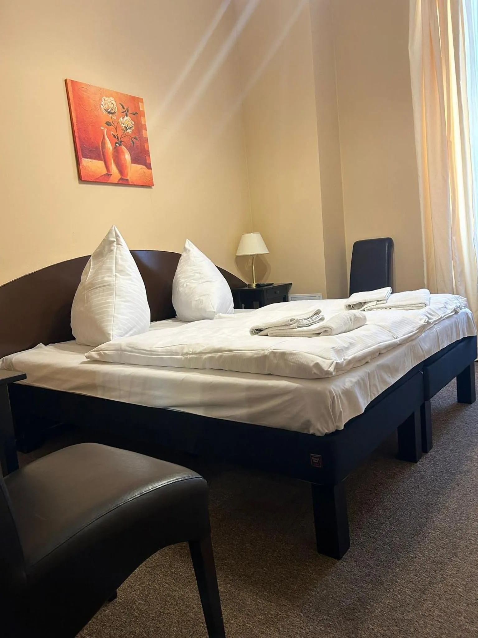 Property building, Bed in Hotel Adam