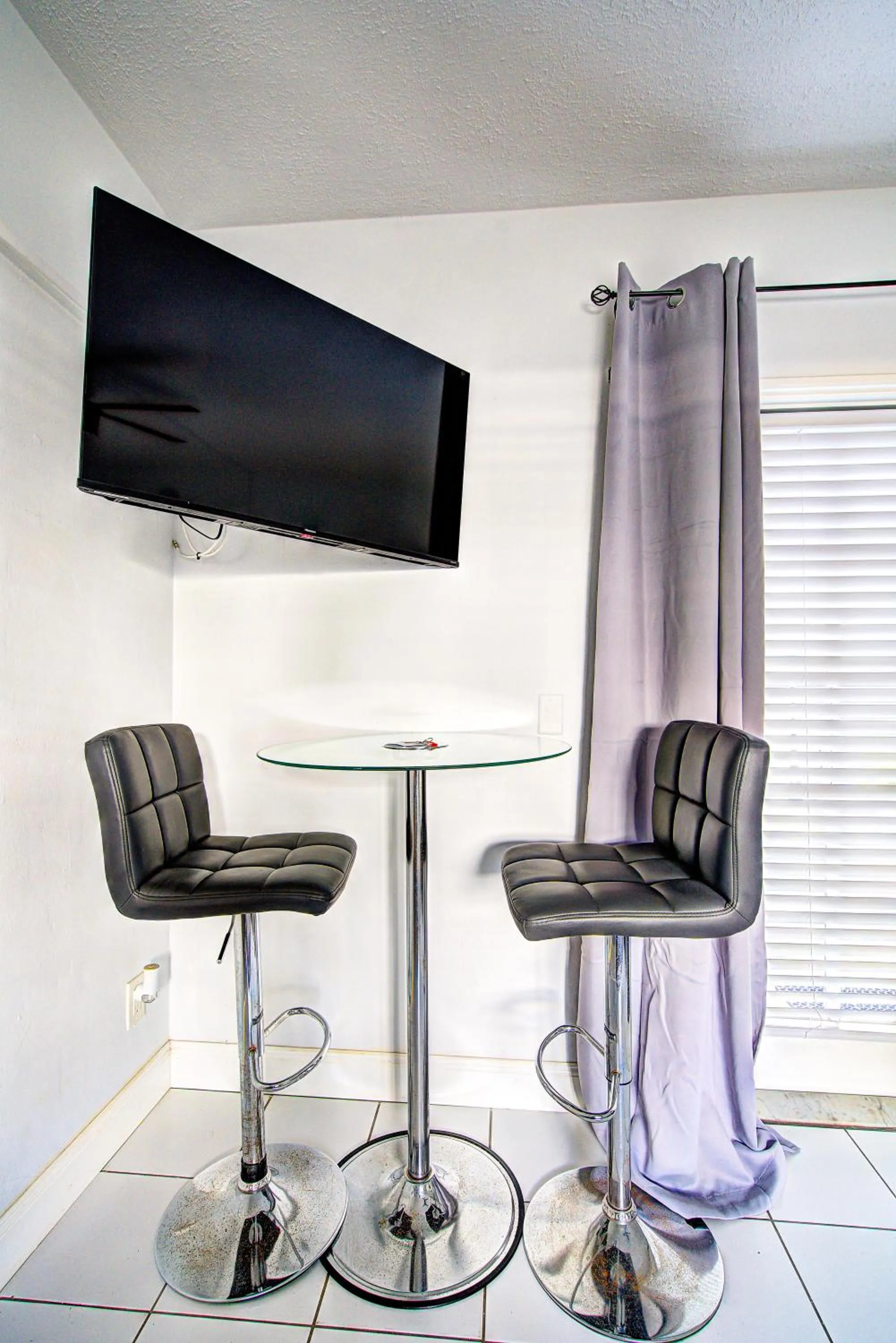 Dining area in Little Paris by the ocean self check in