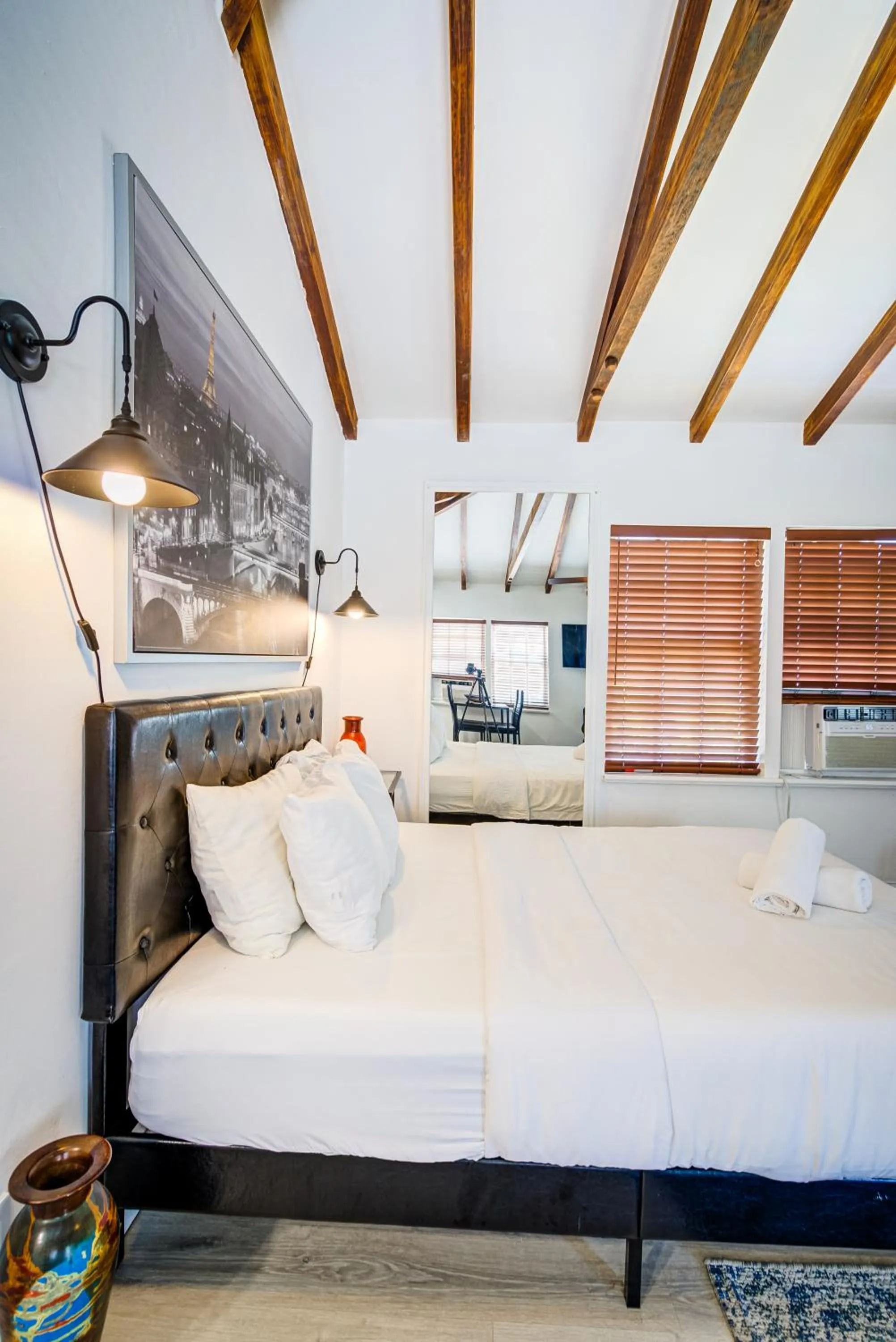 Bedroom, Bed in Little Paris by the ocean self check in