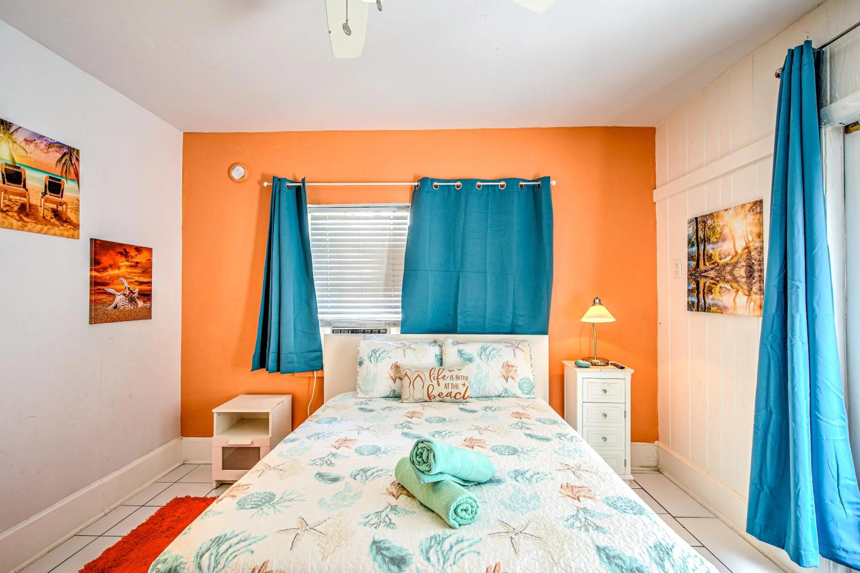 Bed in Little Paris by the ocean self check in