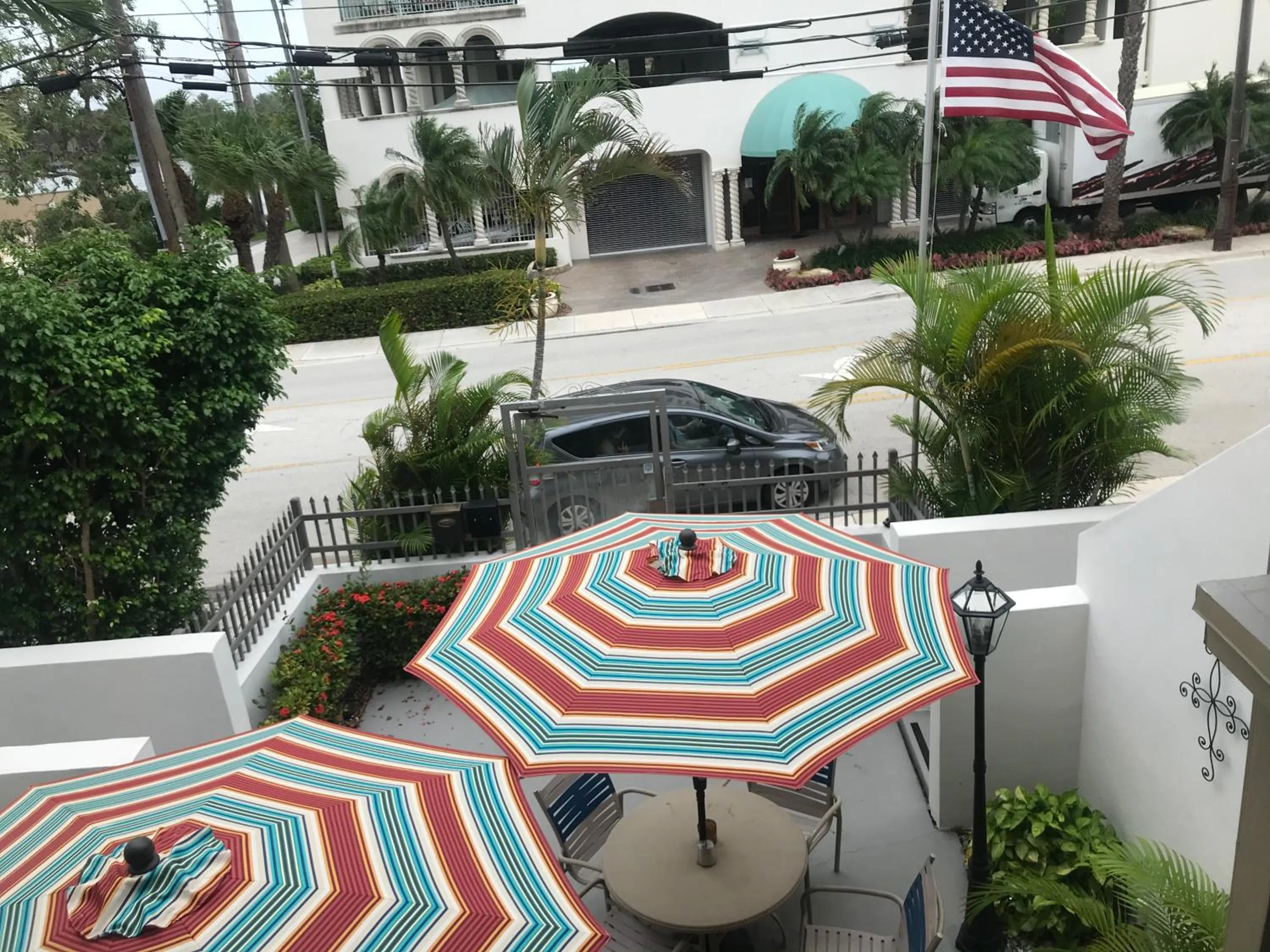 Patio in Little Paris by the ocean self check in