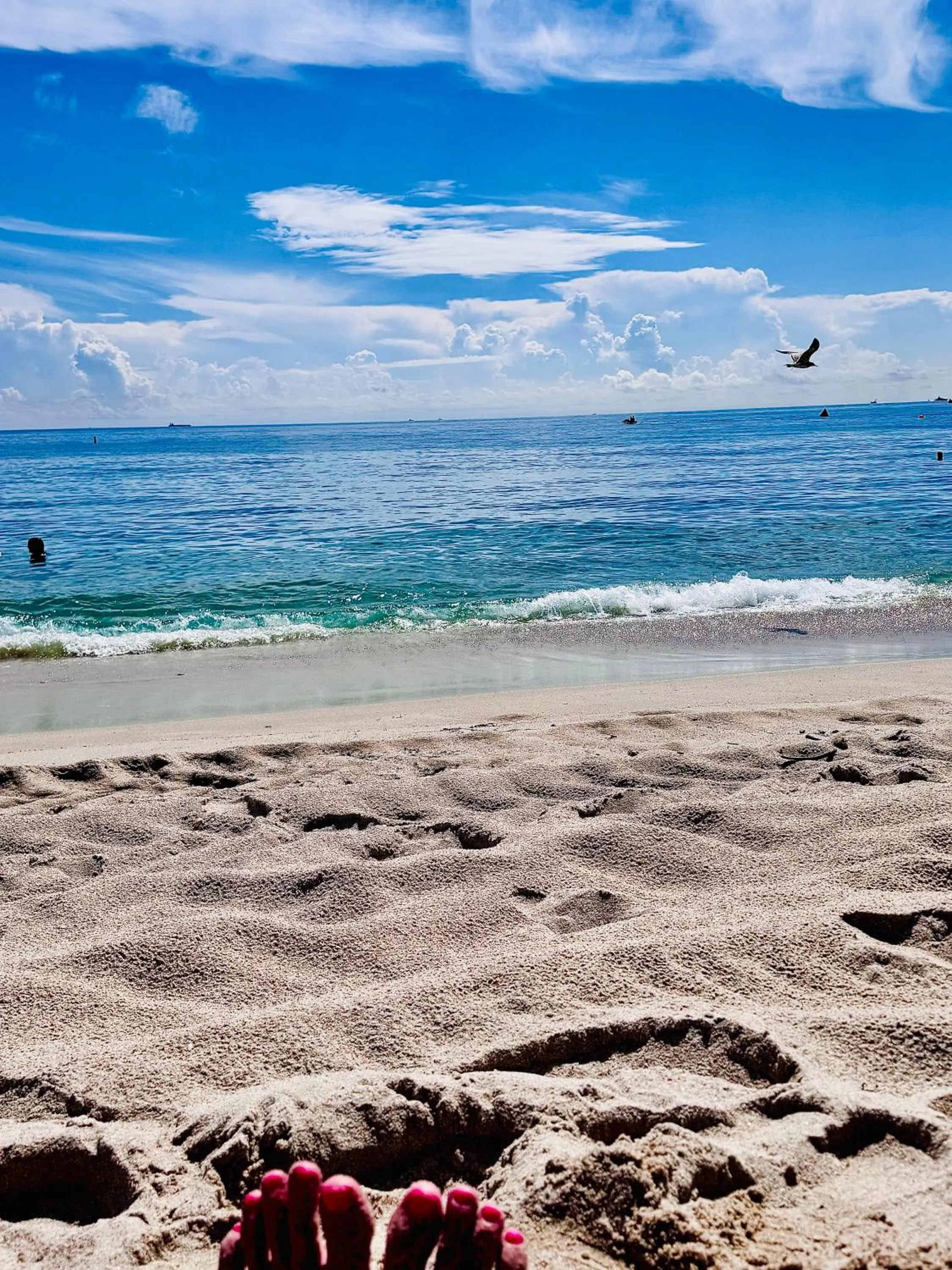 Beach in Little Paris by the ocean self check in