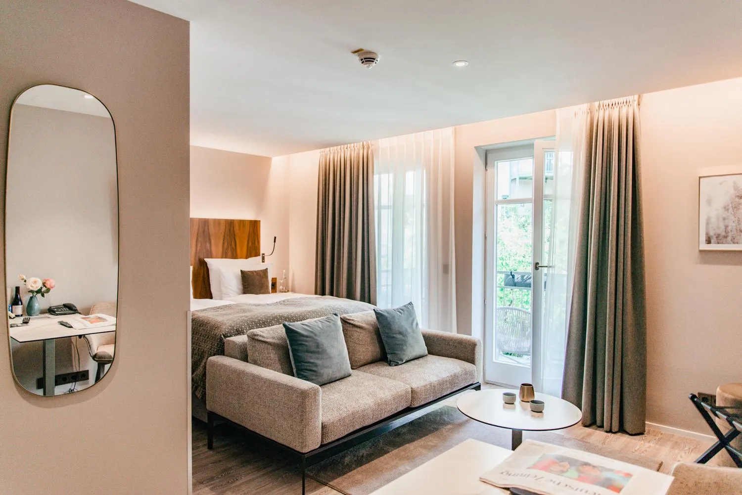 Bedroom, Bed in MAXIMILIAN MUNICH Apartments & Hotel