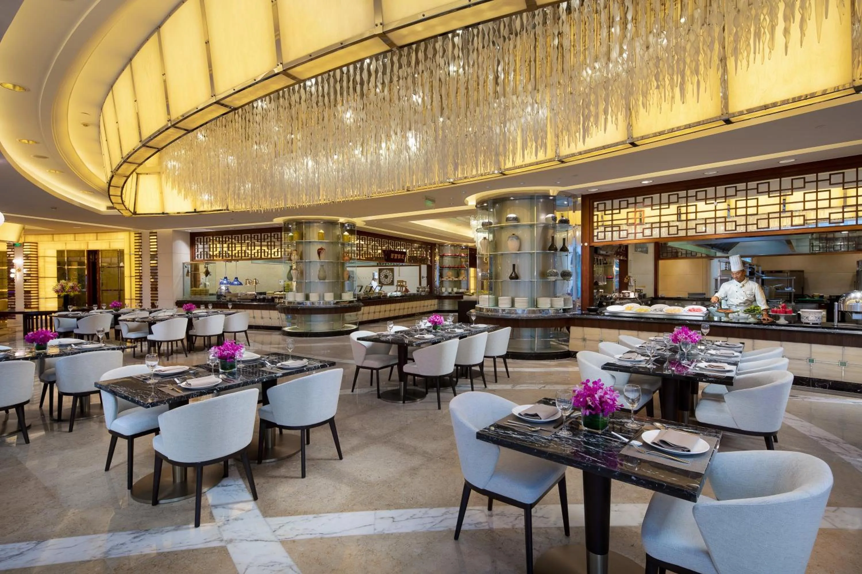 Restaurant/places to eat in Crowne Plaza Shanghai Fudan by IHG