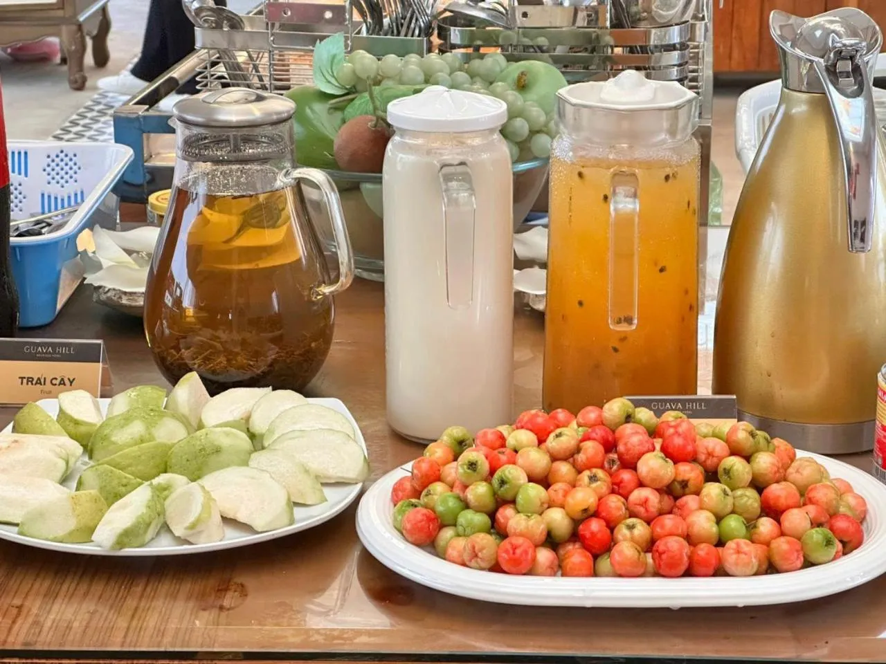 Food and drinks in Guava Hill Boutique Hotel