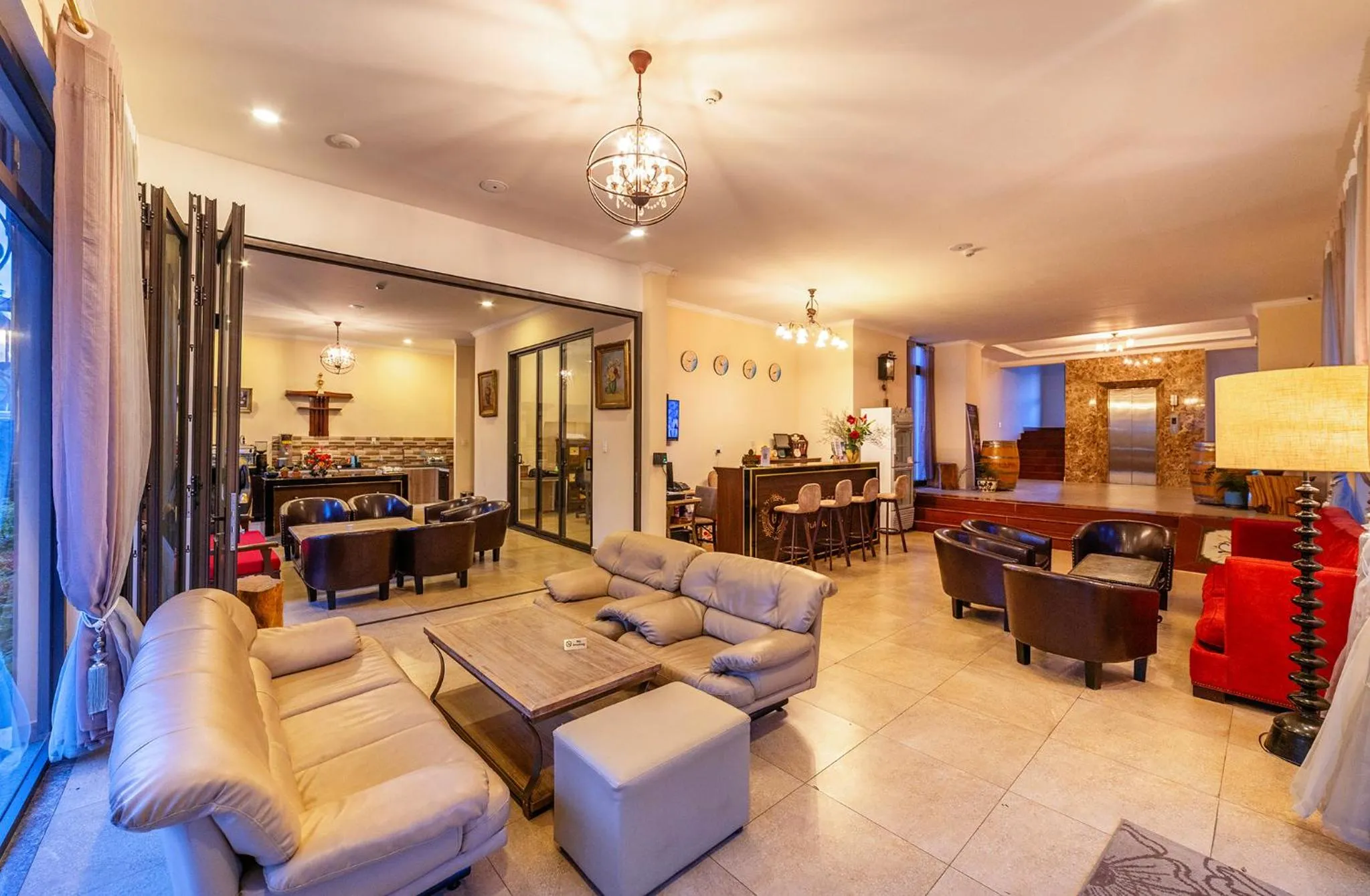 TV and multimedia in Guava Hill Boutique Hotel